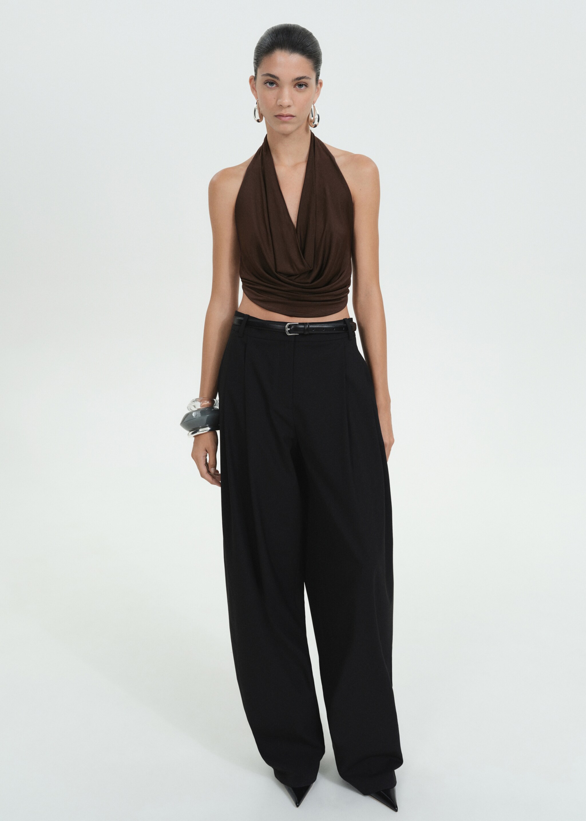 Top encolure drapée dos nu - Plan général, Marron. Ref: 77079071-00.