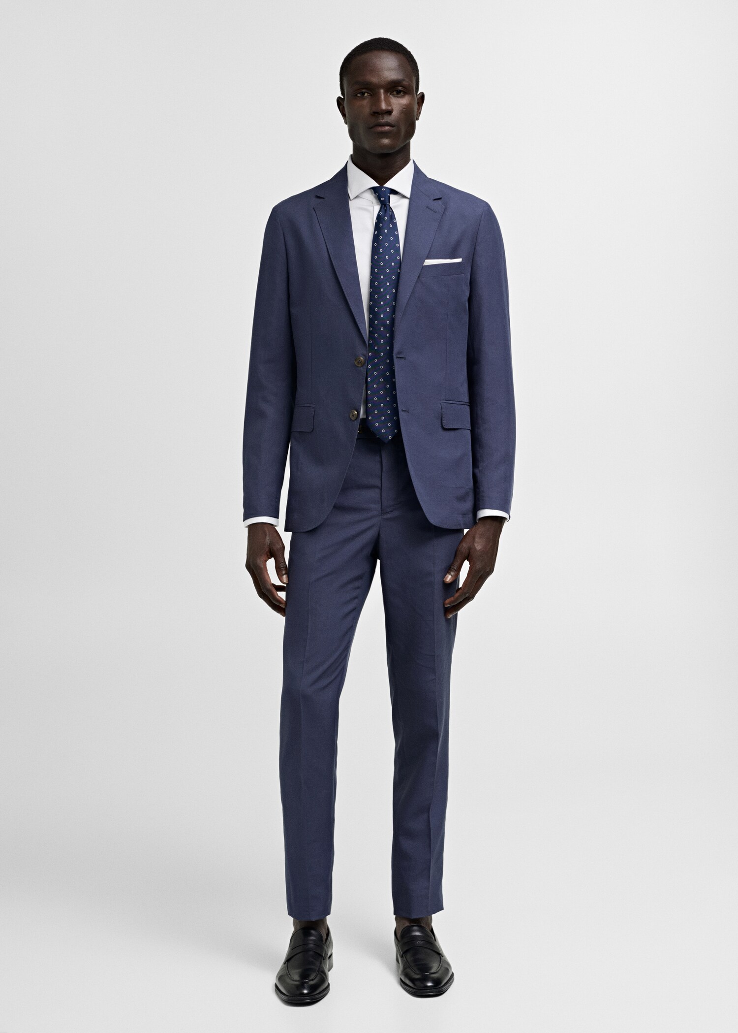 Camisa gemelos traje slim fit tejido twill - Plano general