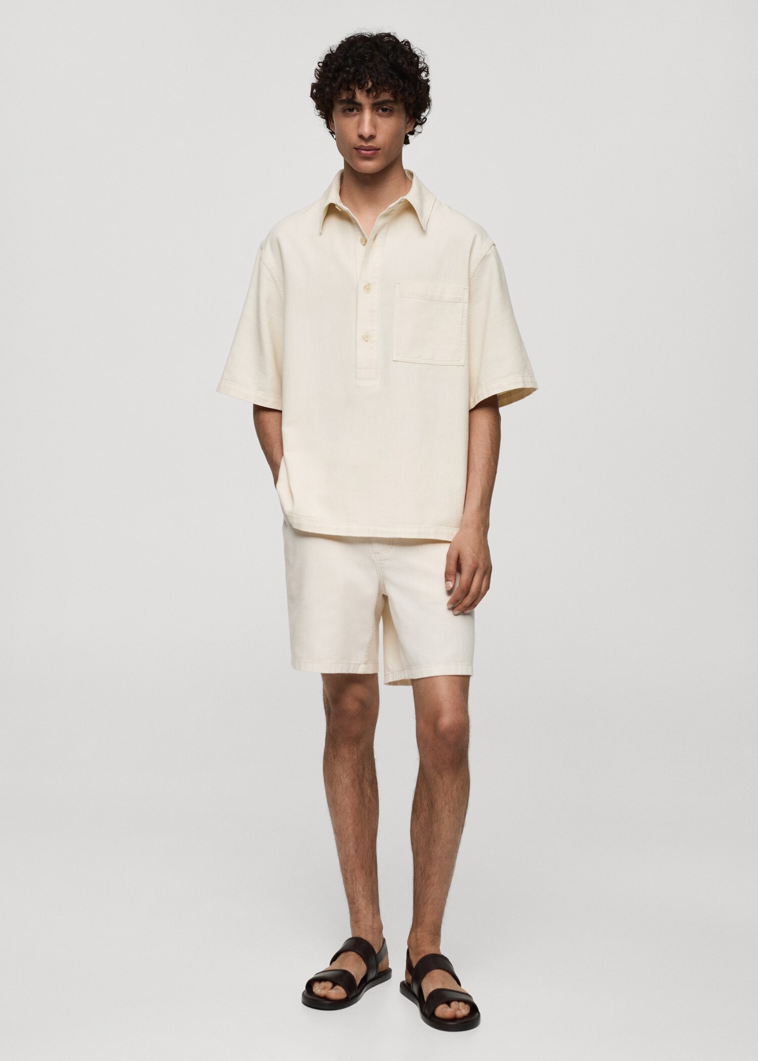 Camisa polera relaxed fit - Plano general