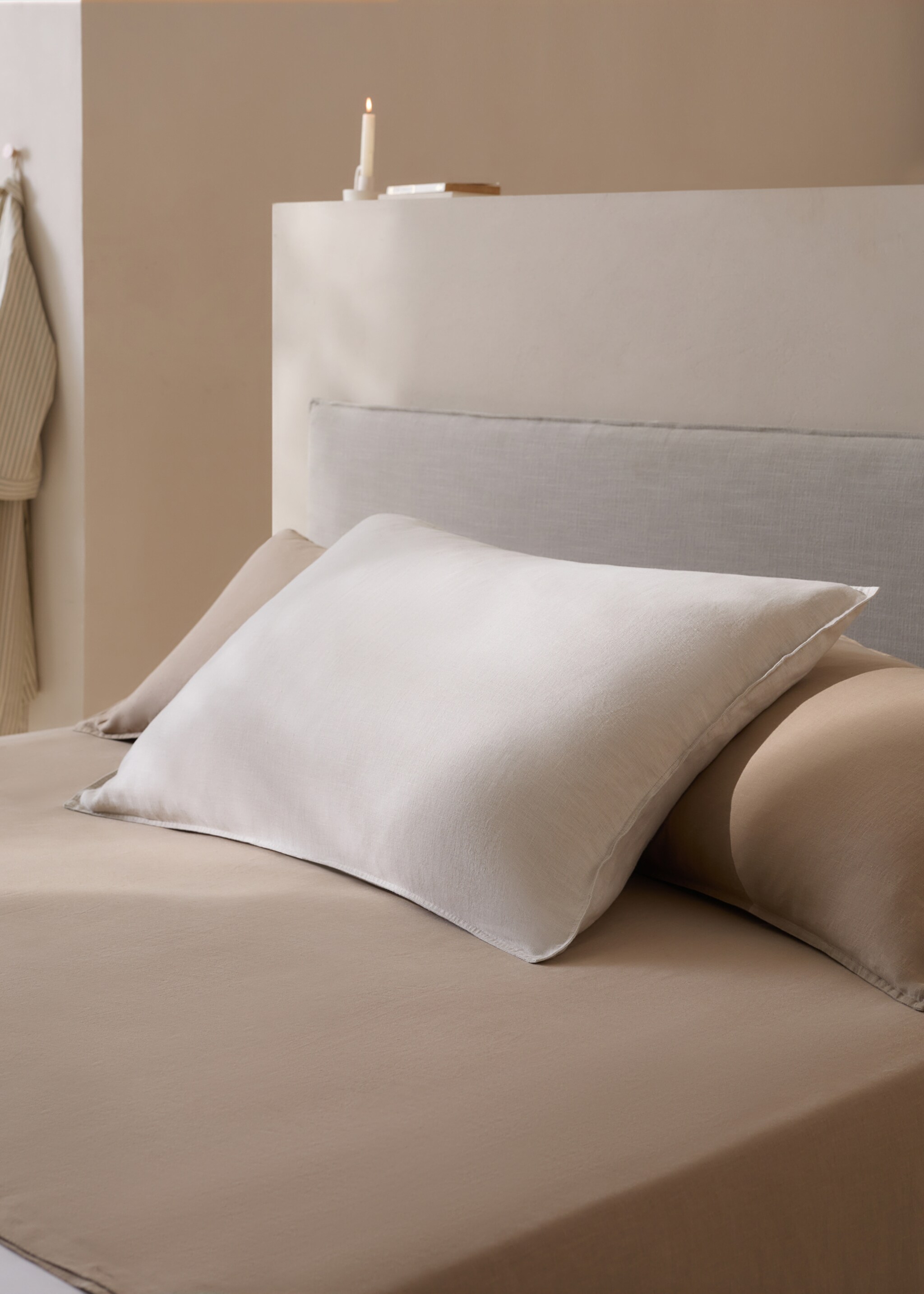 100% linen cushion cover 70x90cm - General plane, Sand. Ref: 77081013-00.