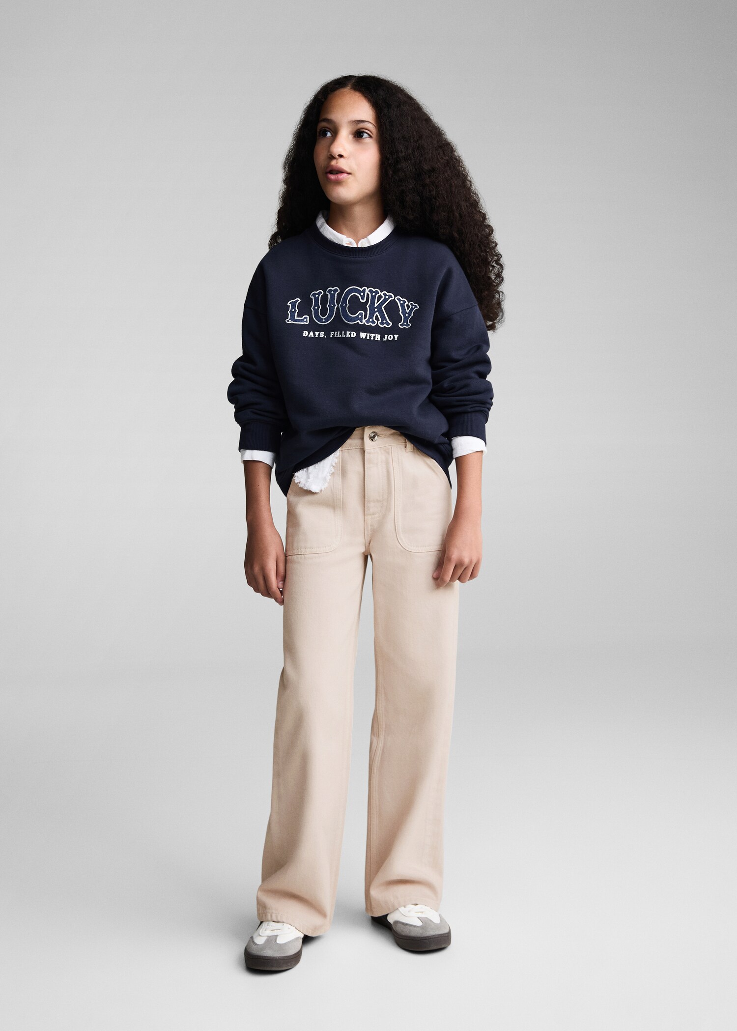 Wide-leg jeans with pockets - General plane