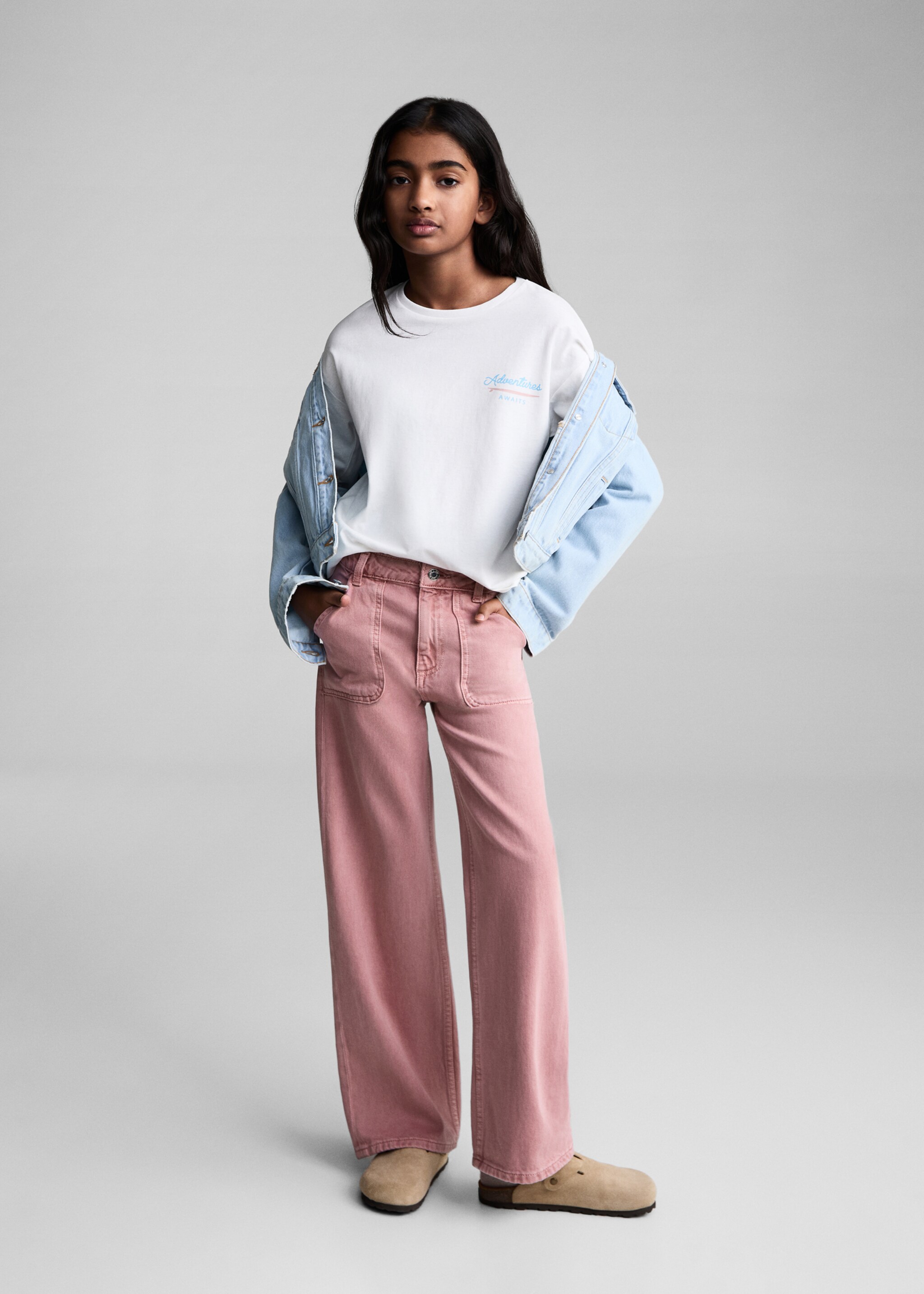 Wide-leg jeans with pockets - General plane