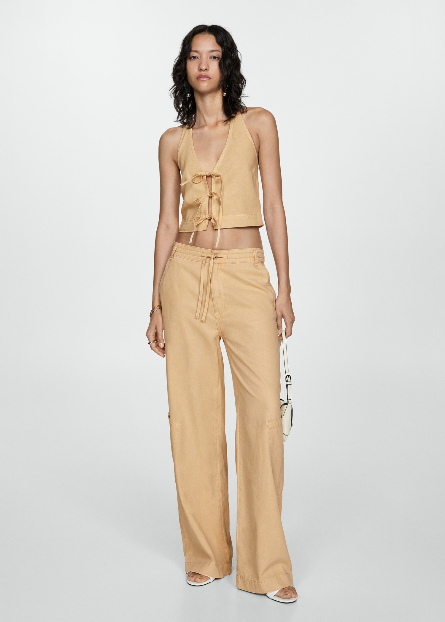 Bow crop top - General plane
