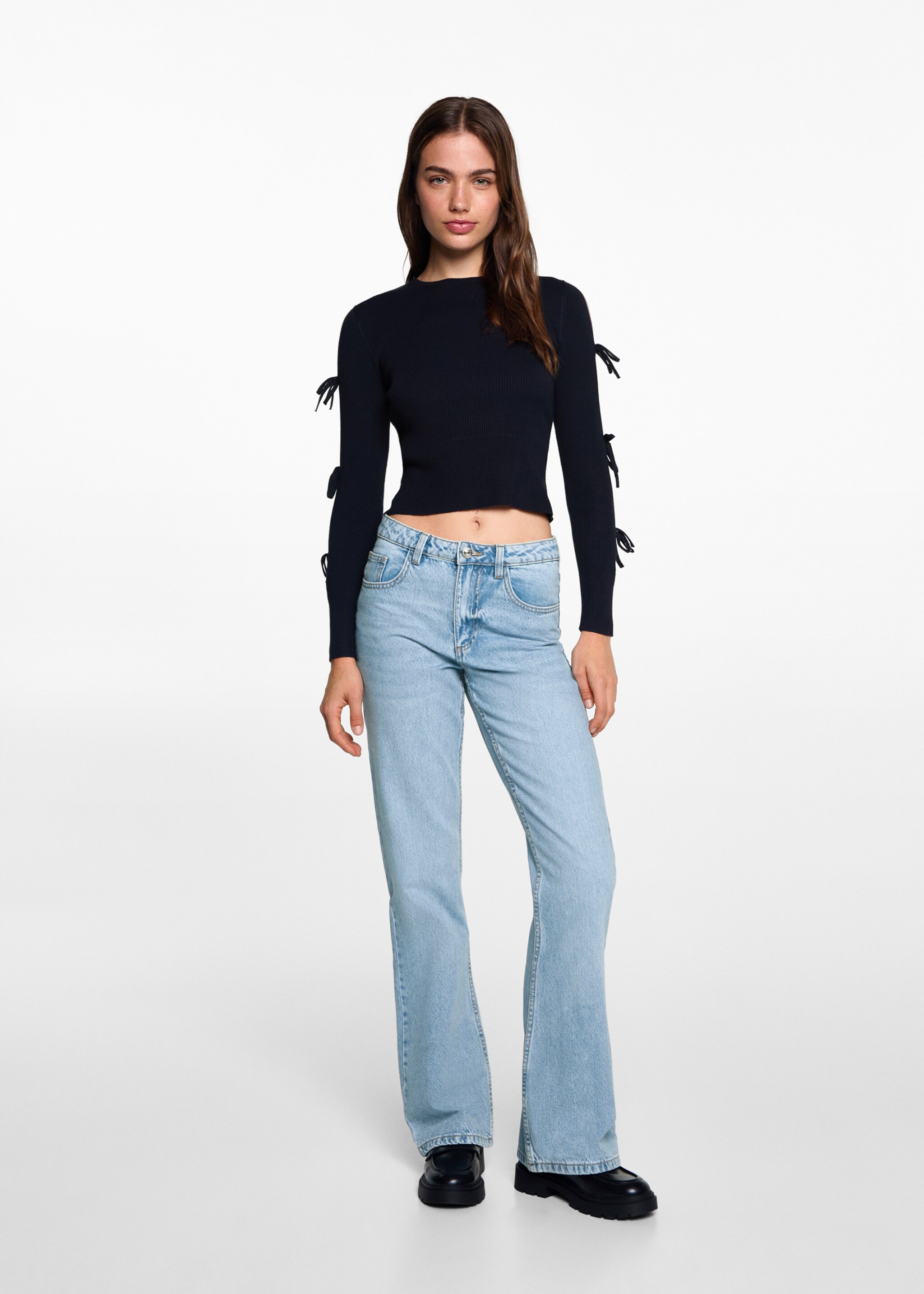 Jeans à boca de sino - Plano geral, Azul-médio. Ref: 77082935-00.