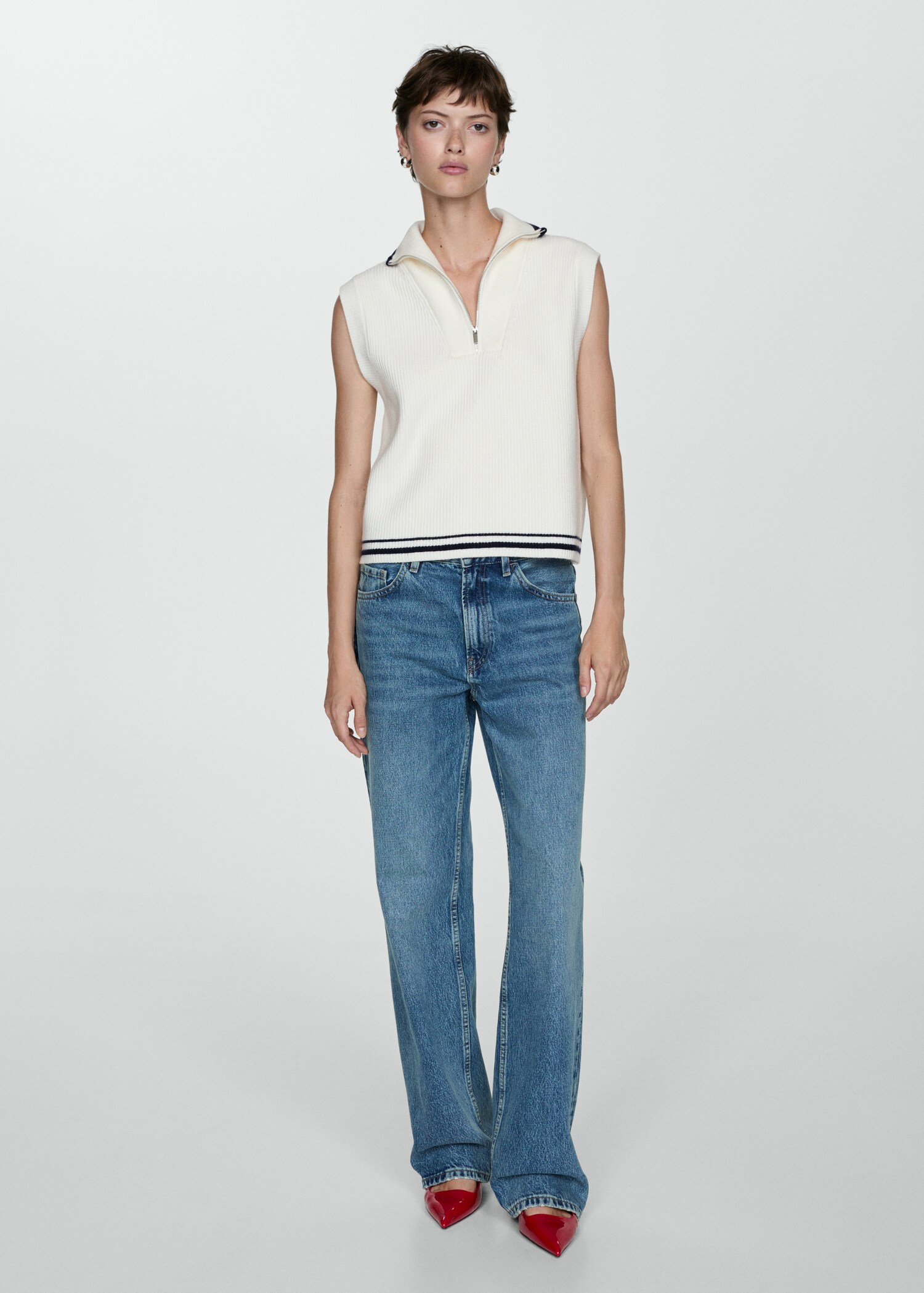 Knitted gilet with zip - General plane