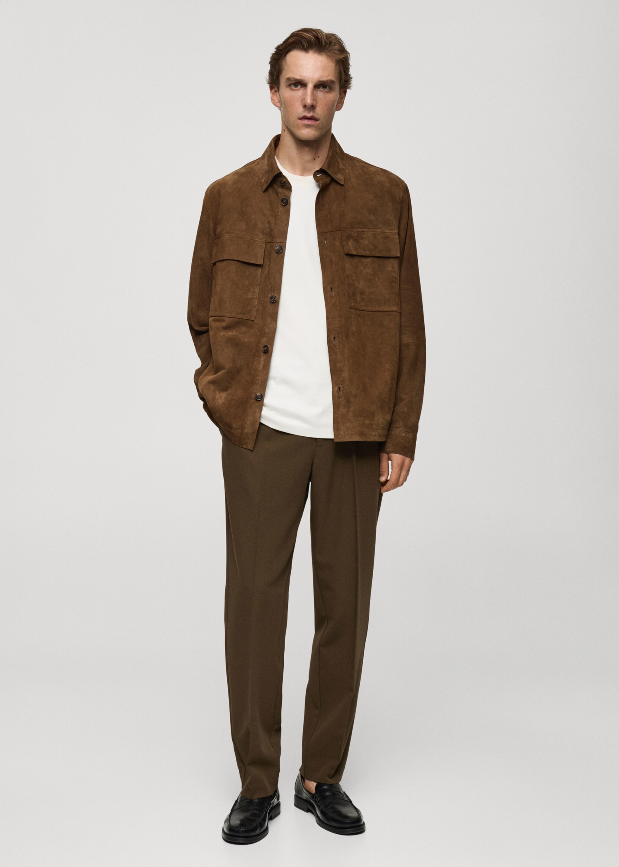 Overshirt aus 100 % Wildleder mit Taschen - Allgemeine Ansicht, Tobacco-Braun. Ref: 77084432-00.