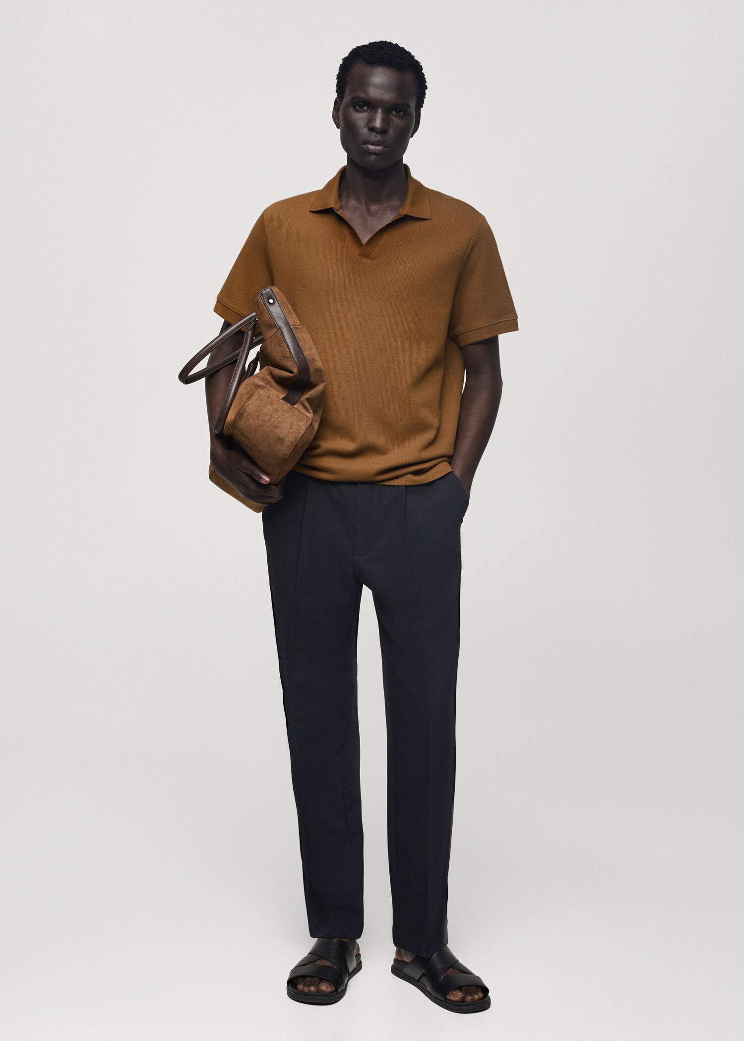Feinstrick-Poloshirt mit Rippmuster - Allgemeine Ansicht