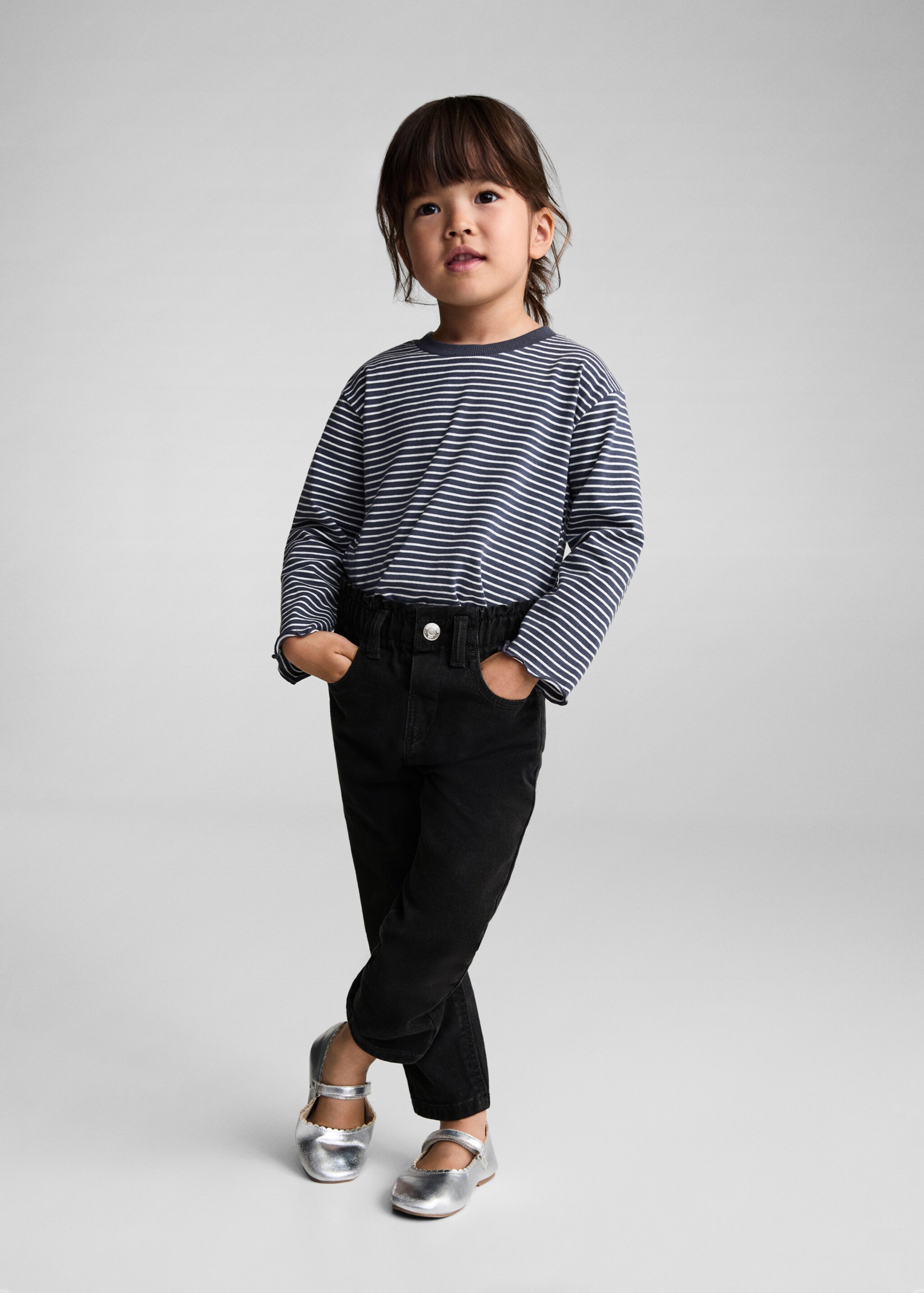 Paperbag-Jeans - Allgemeine Ansicht, Black denim. Ref: 77084757-00.