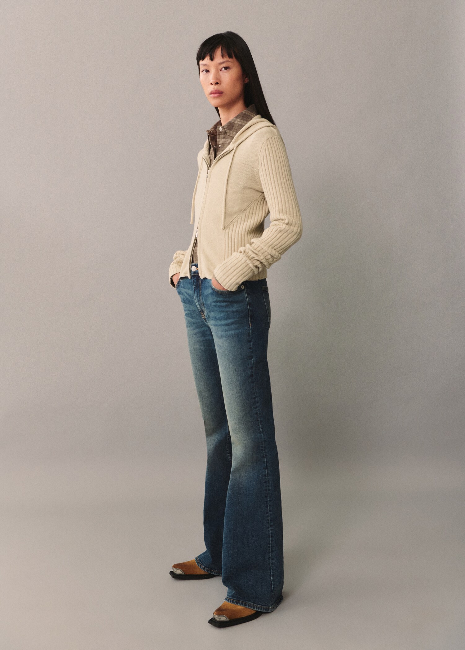 Cardigan à capuche zippé - Plan général