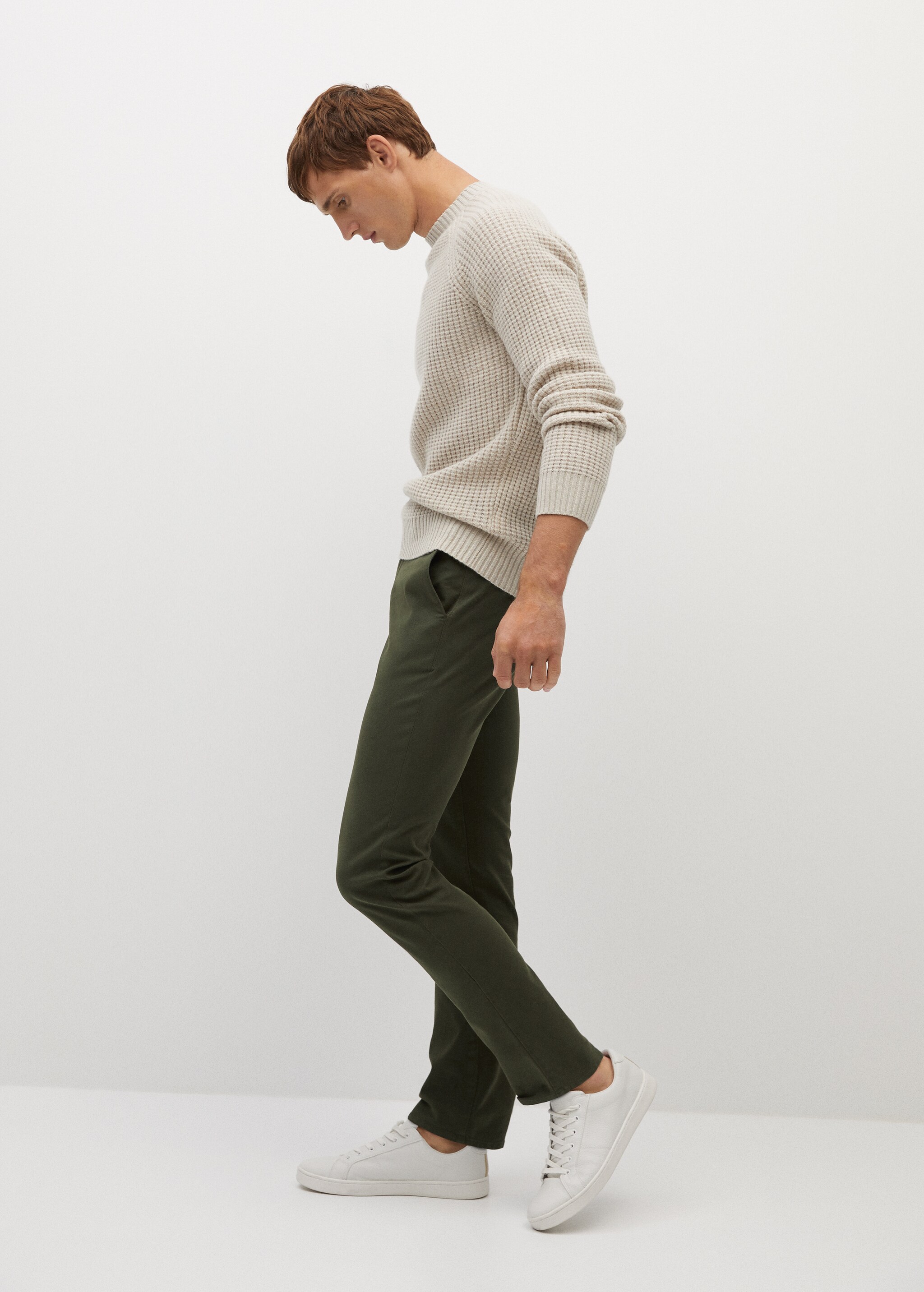 Pantalón chino slim fit premium - Plano general