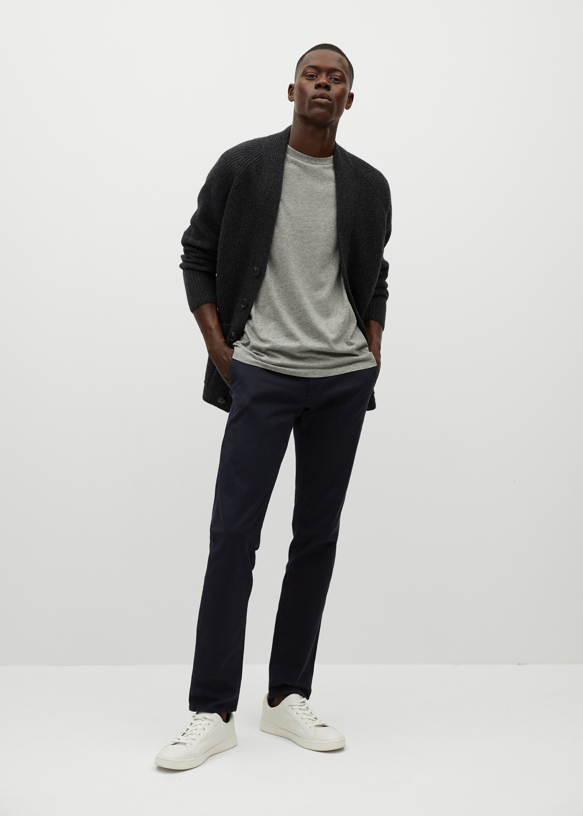 Pantalón chino slim fit premium - Plano general