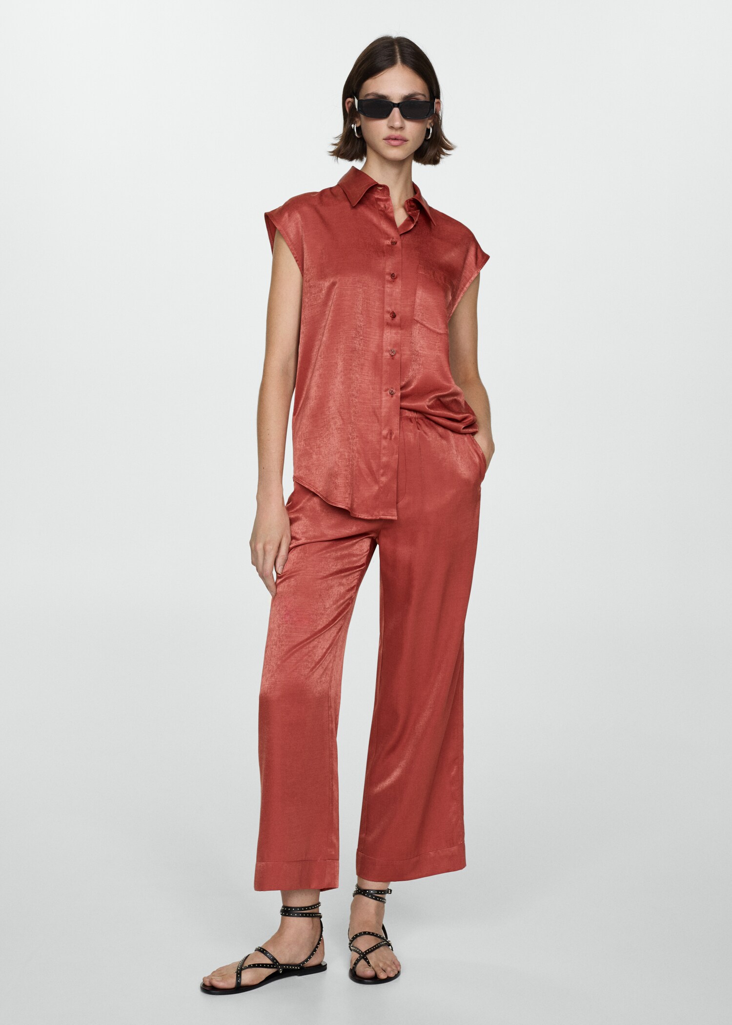 Satin shirt with bow - Plan général
