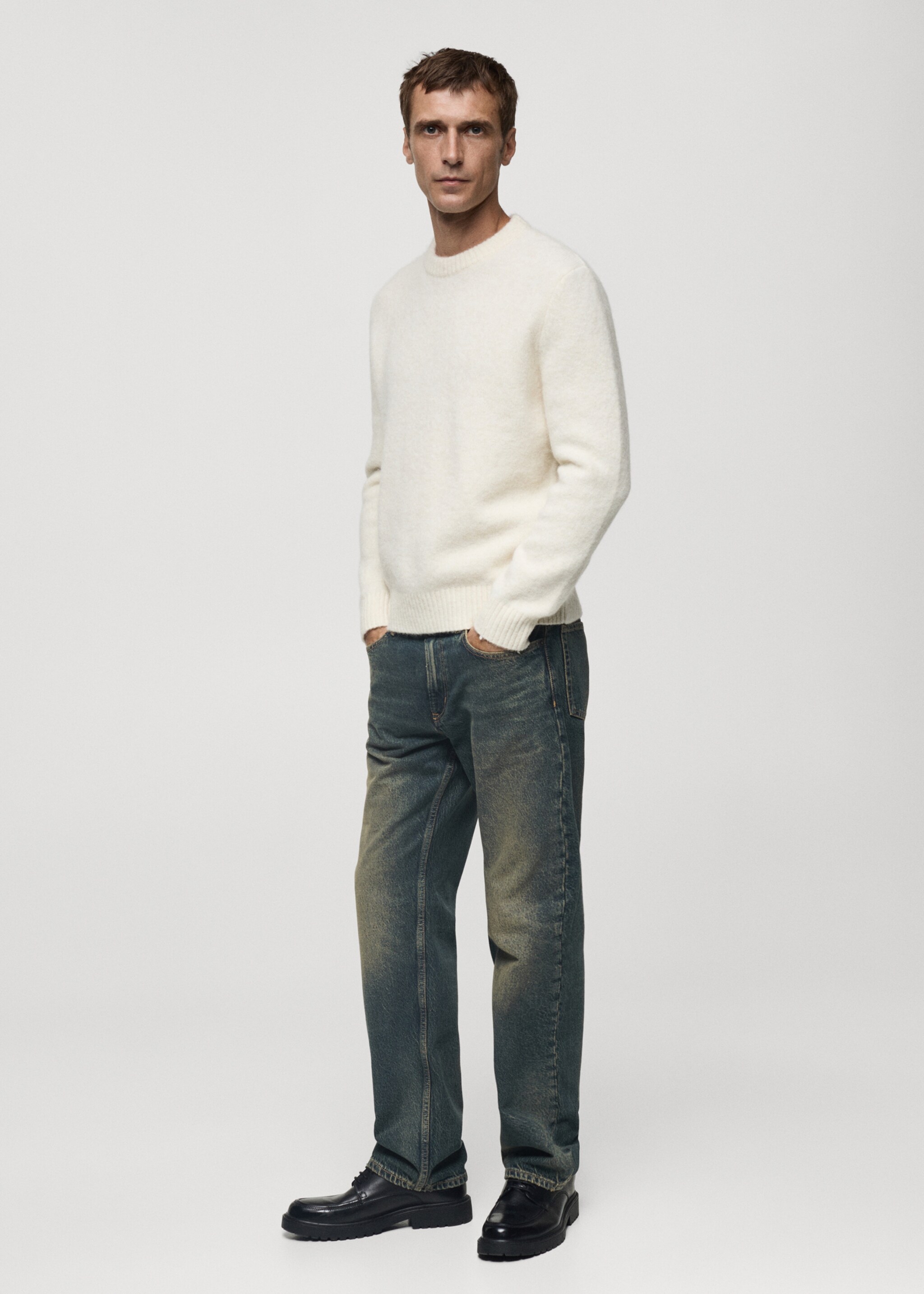 Straight-fit jeans with frayed effect - General plane, Mint Green. Ref: 77086002-00.