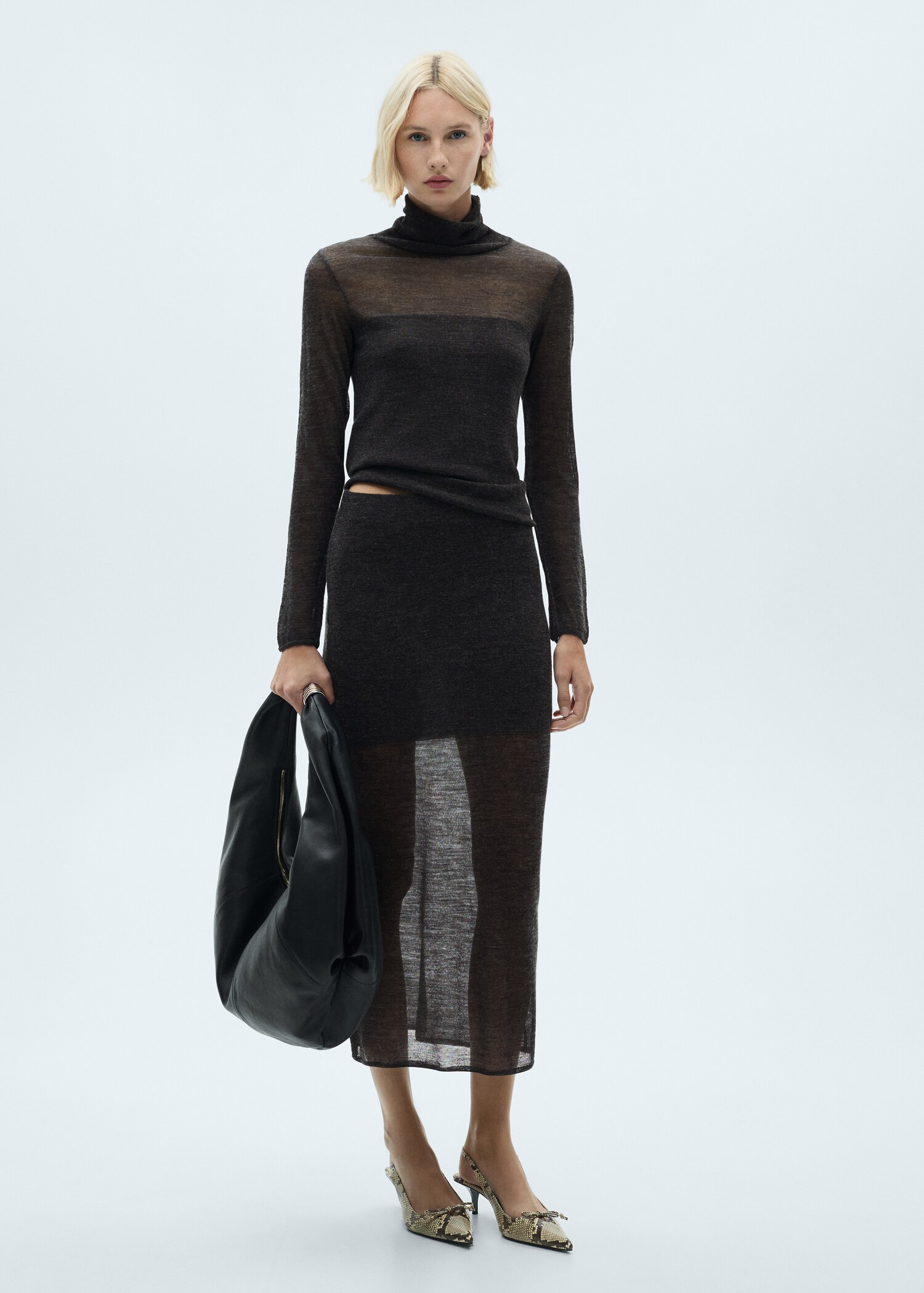 Semi-transparent knitted skirt - General plane