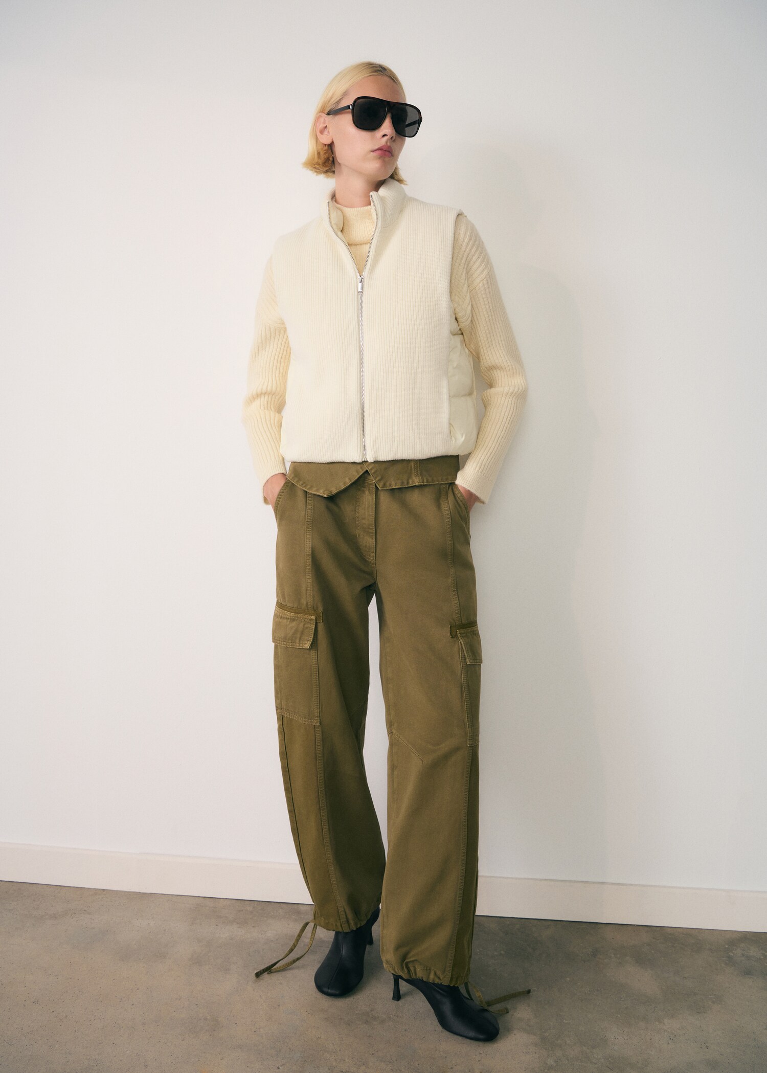 Kontrastierender Strickpullunder - Allgemeine Ansicht