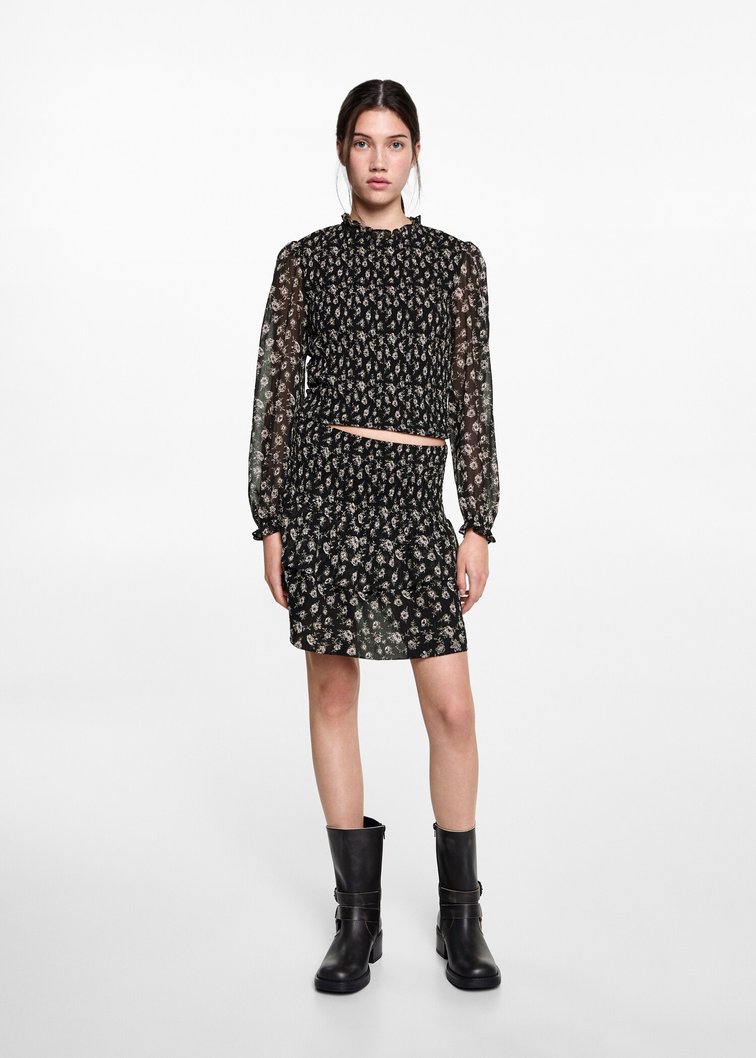 Brusa frunzida floral - Pla general