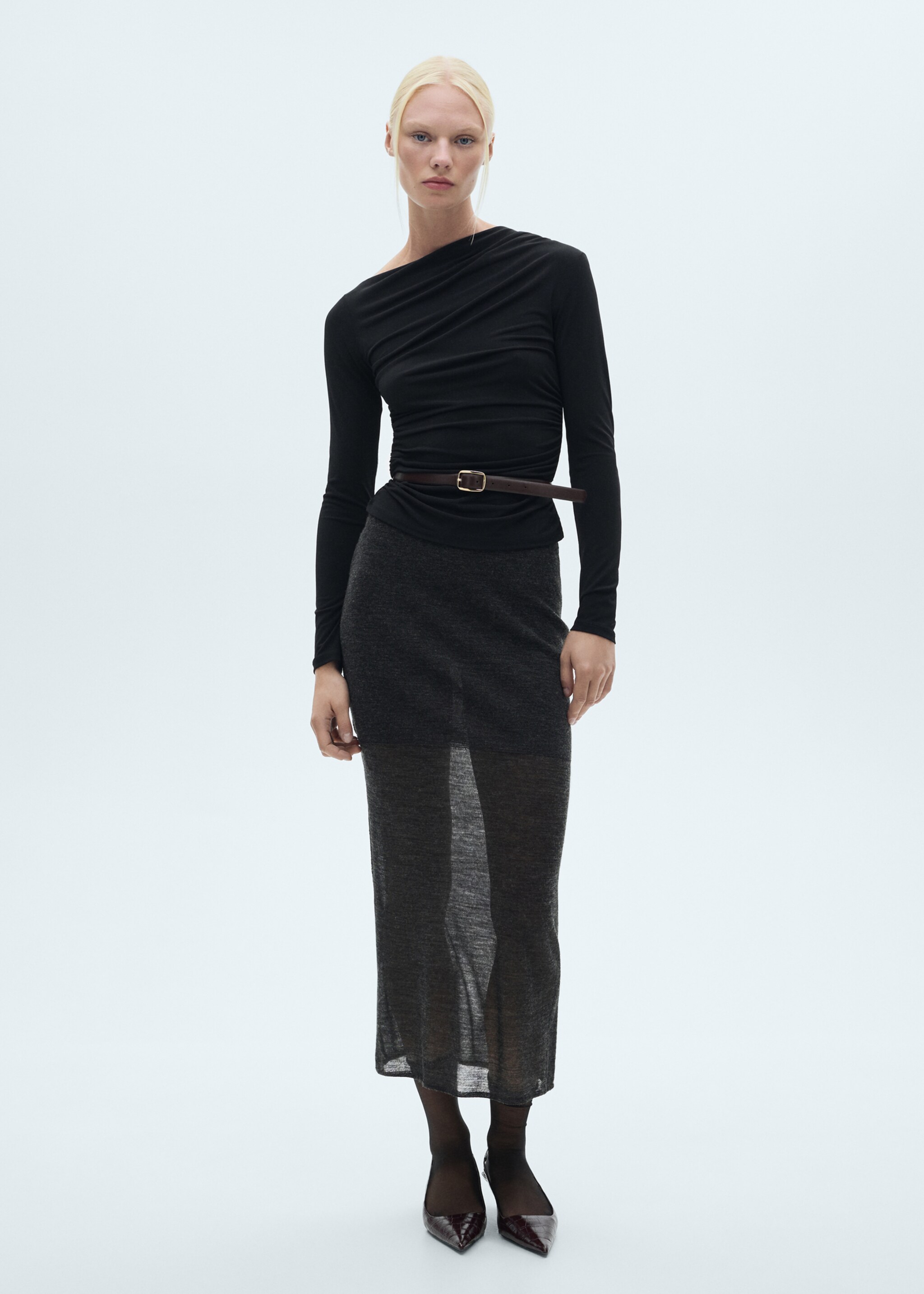 Asymmetrical gathered t-shirt - General plane, Black. Ref: 77088283-00.
