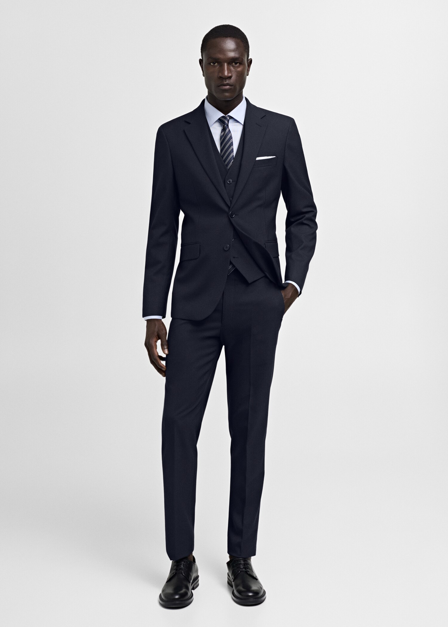 Chaleco traje slim fit tejido stretch - Plano general