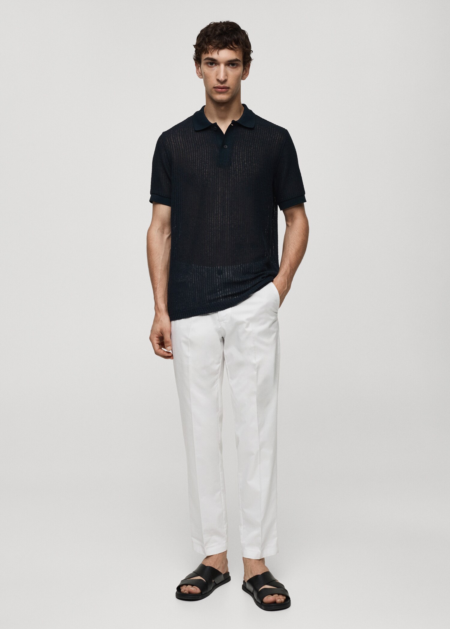 Regular-Fit-Poloshirt mit Lochmuster - Allgemeine Ansicht