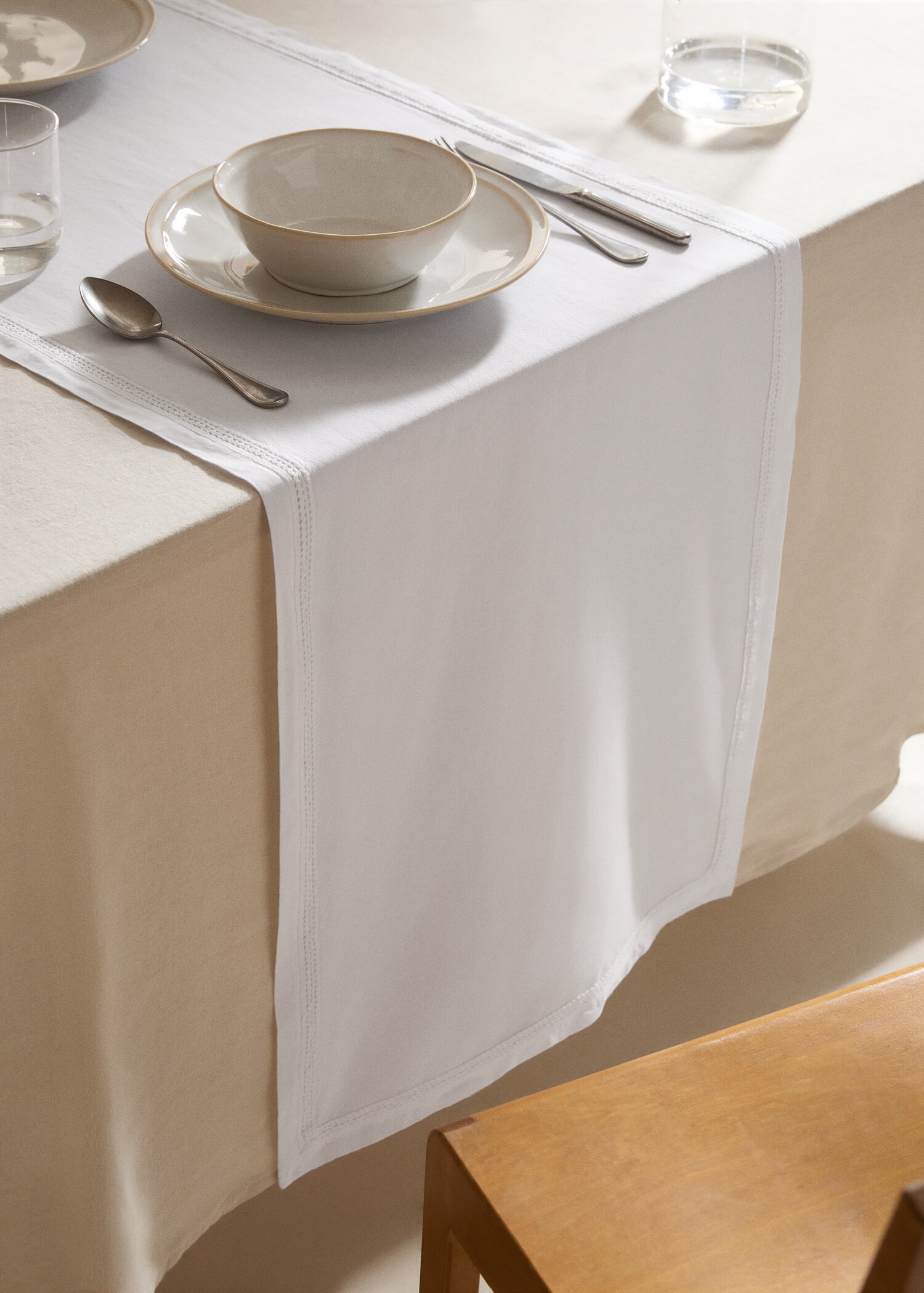 Cotton-lace table runner - General plane
