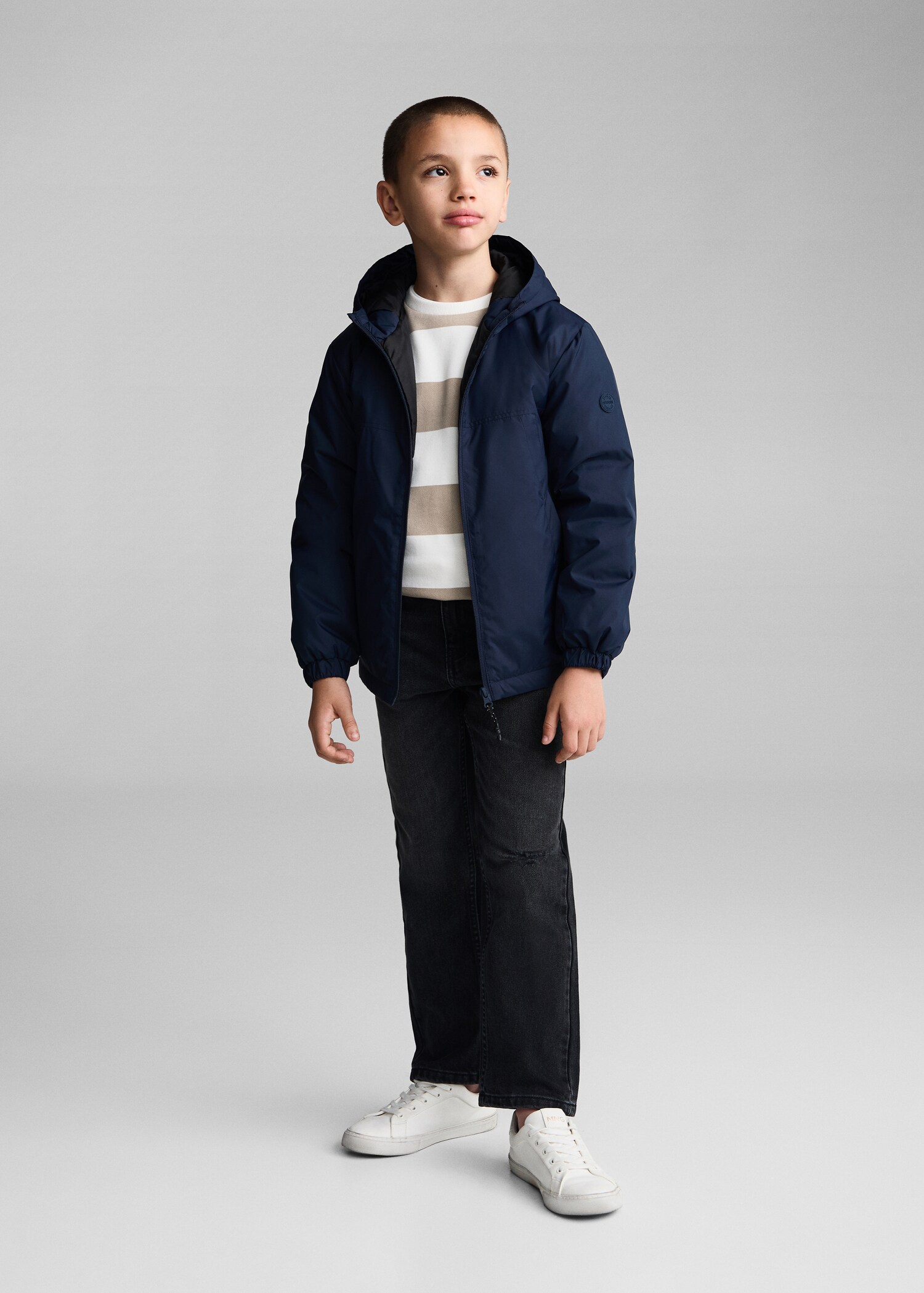 Hooded coat - General plane