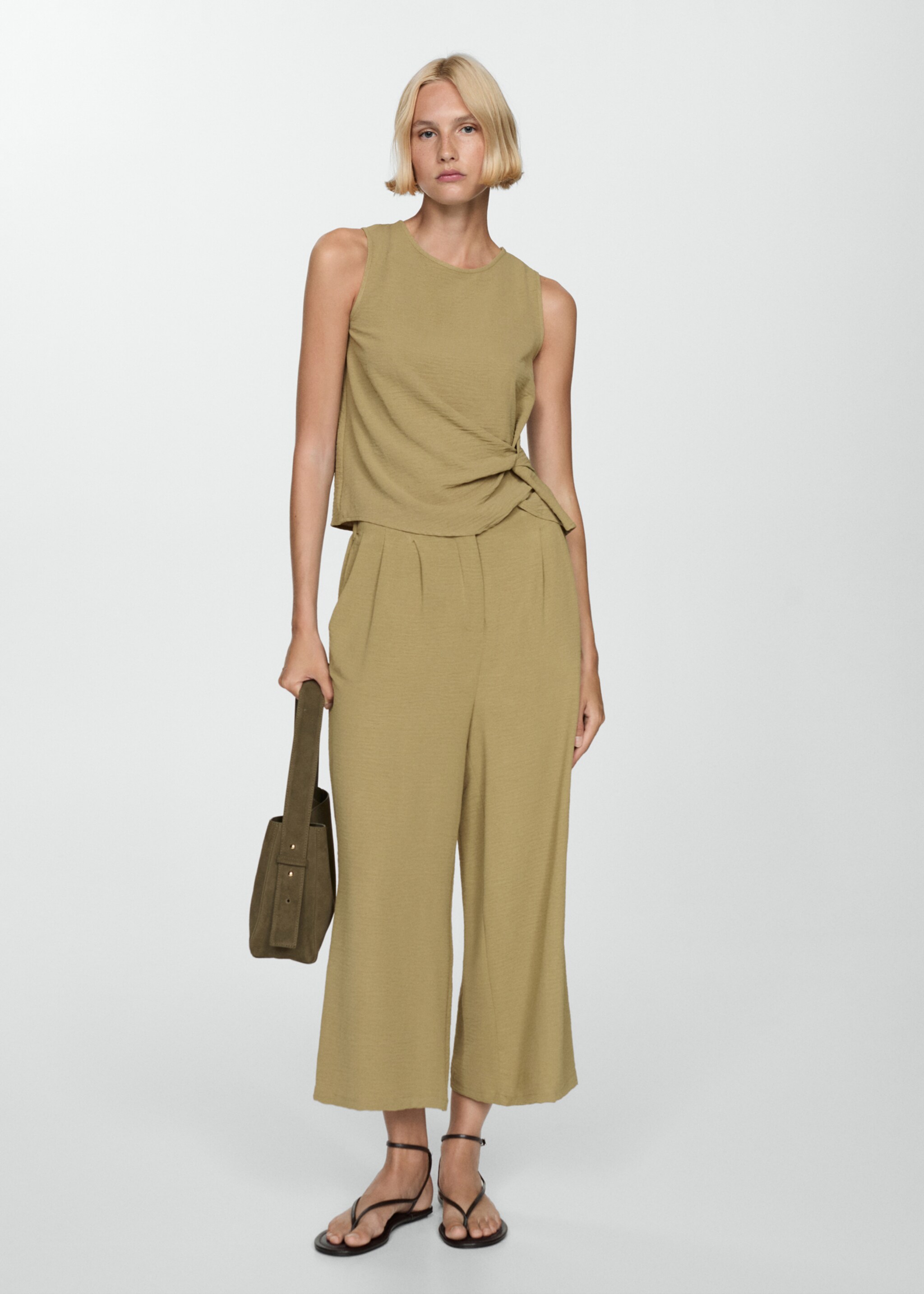 Textured top with knot detail - General plane, Khaki. Ref: 77094011-00.