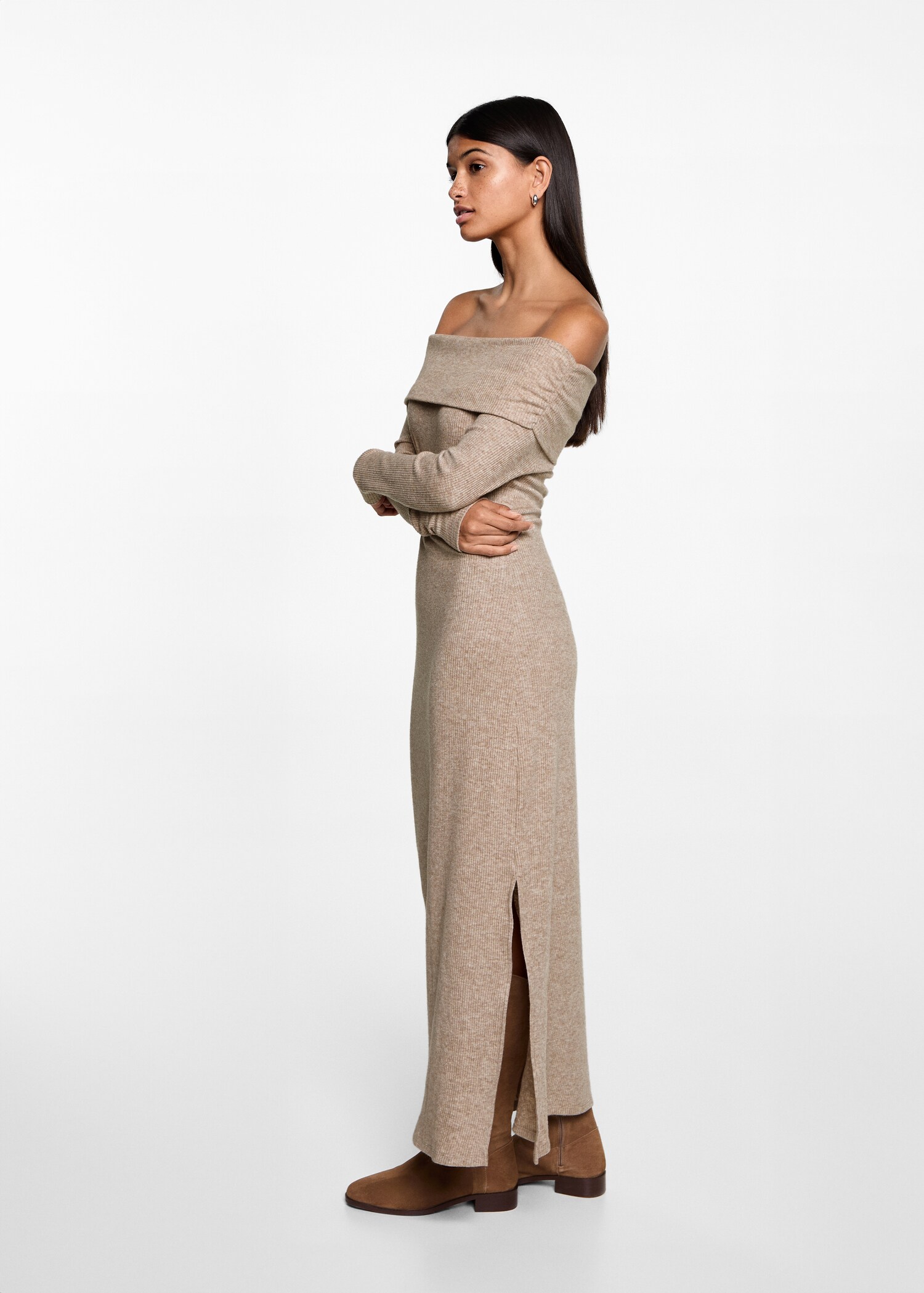 Off-the-shoulder midi-dress - General plane