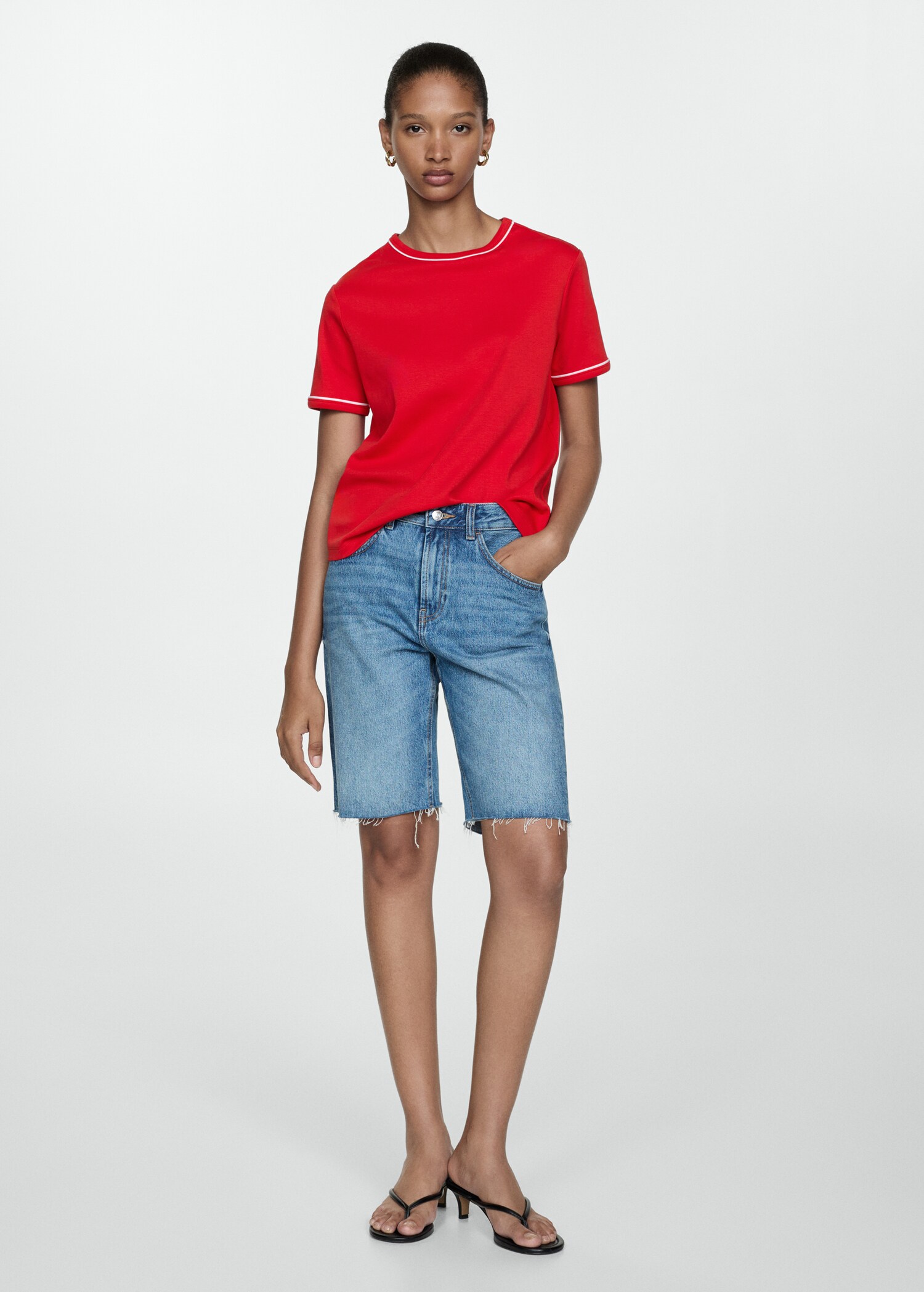 Cotton t-shirt with contrasting trim - General plane