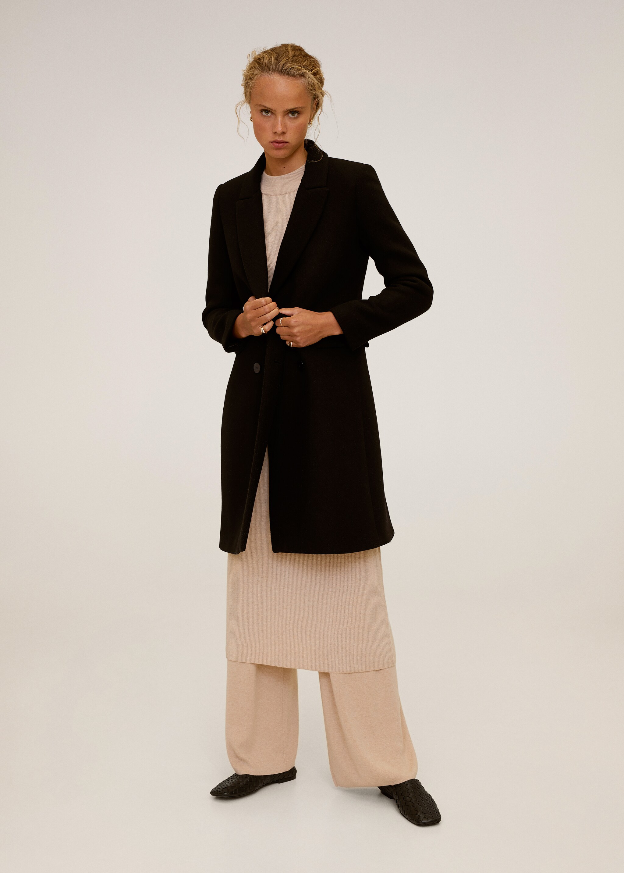 Double-breasted wool coat - General plane