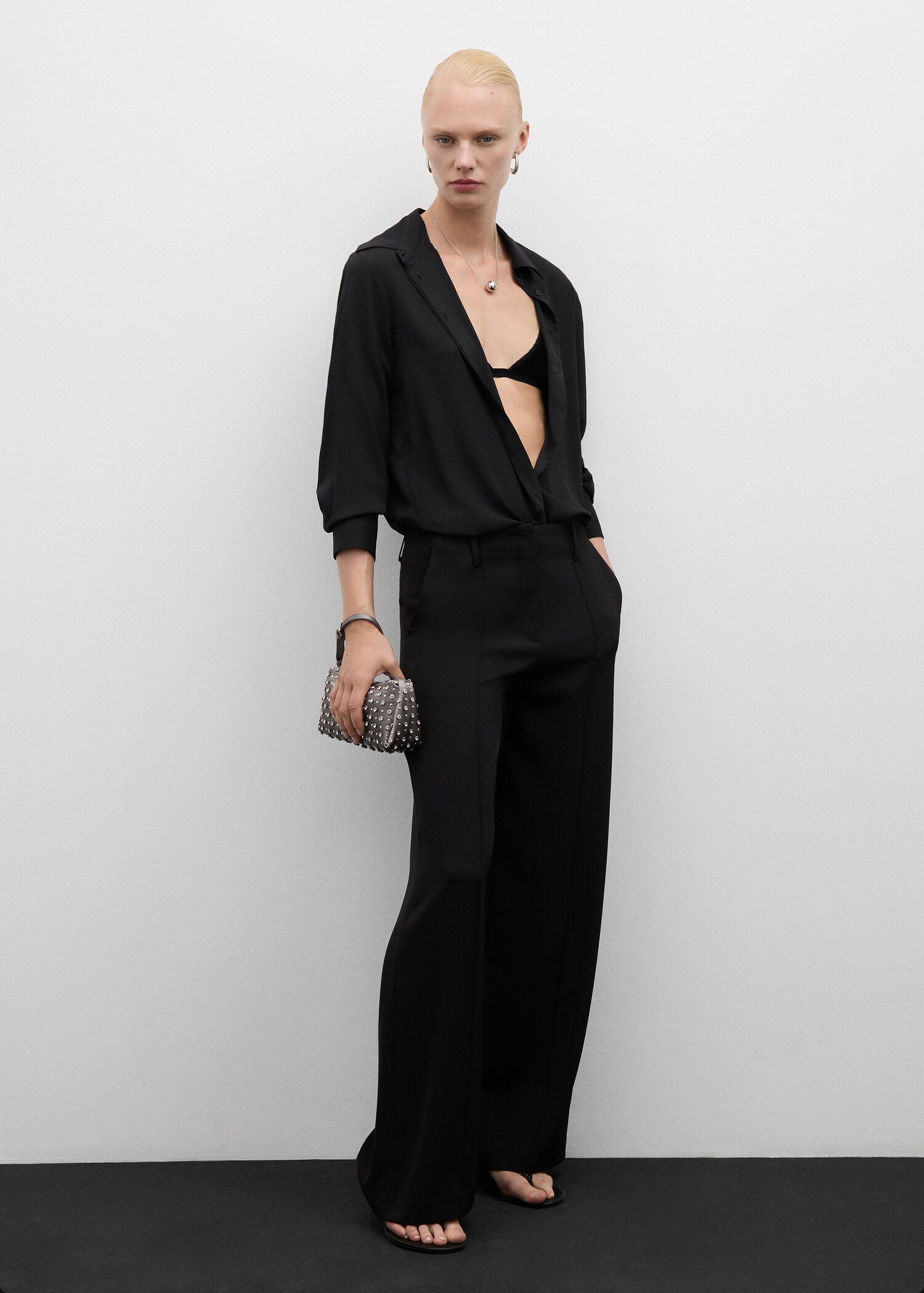 Straight-fit pleated trousers - General plane