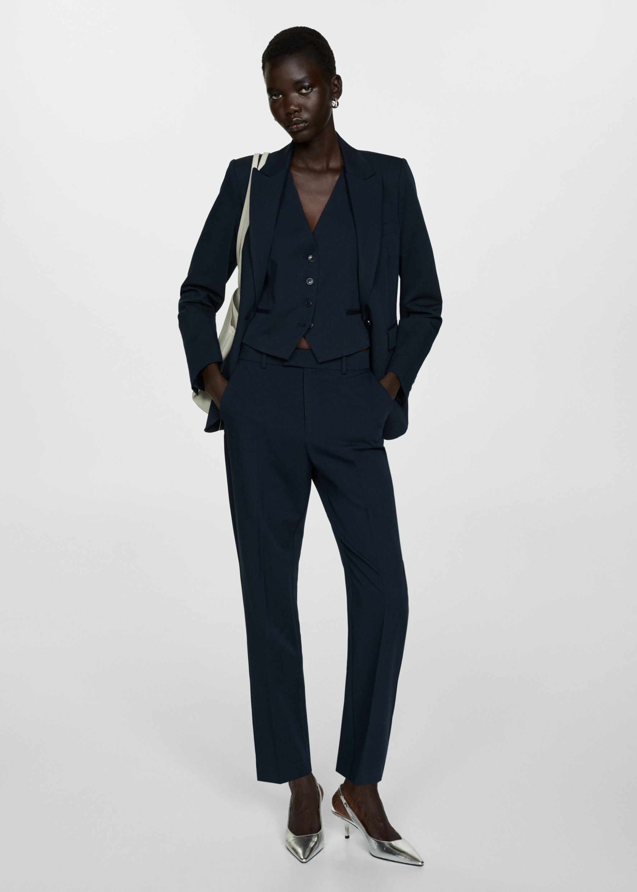 Suit waistcoat with buttons - General plane, Dark Navy. Ref: 77095636-00.