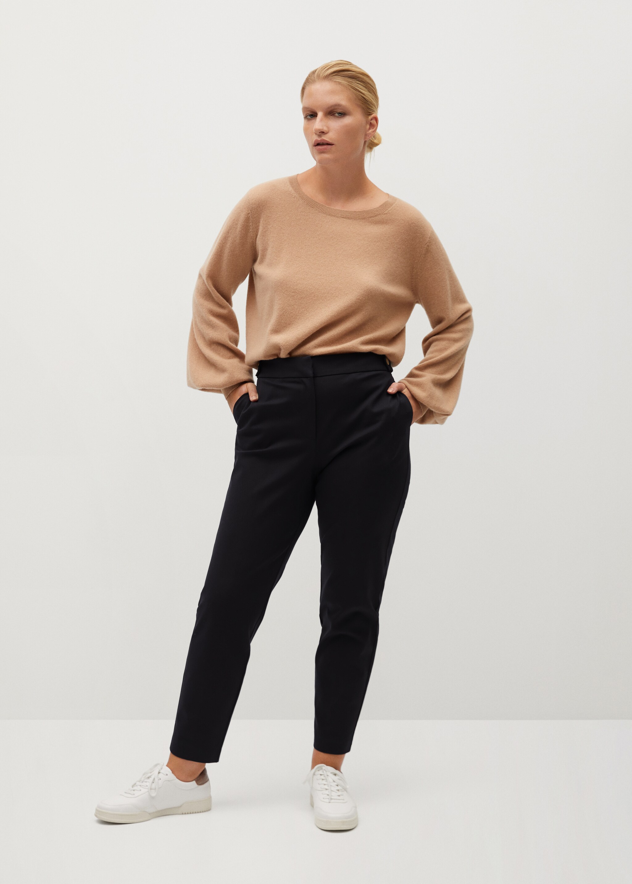 Slim-fit cropped trousers - General plane
