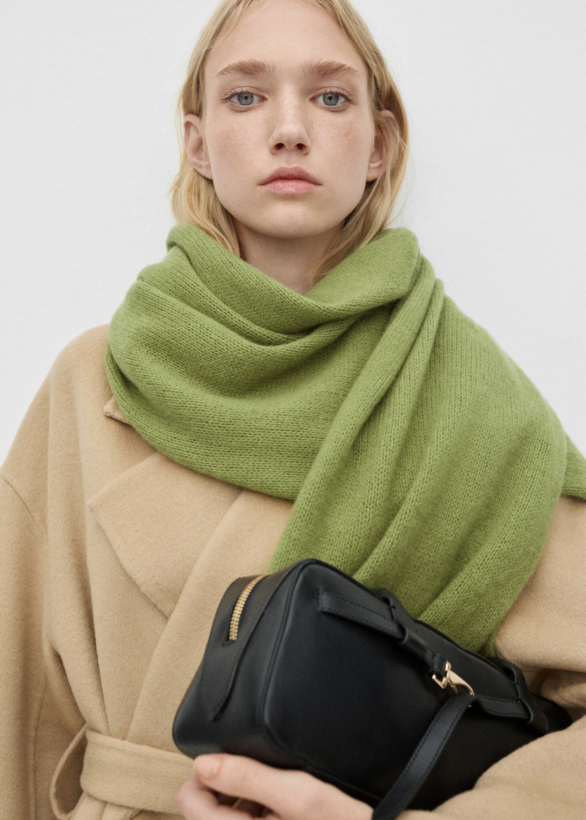 100% cashmere scarf - General plane, Green. Ref: 77096720-00.