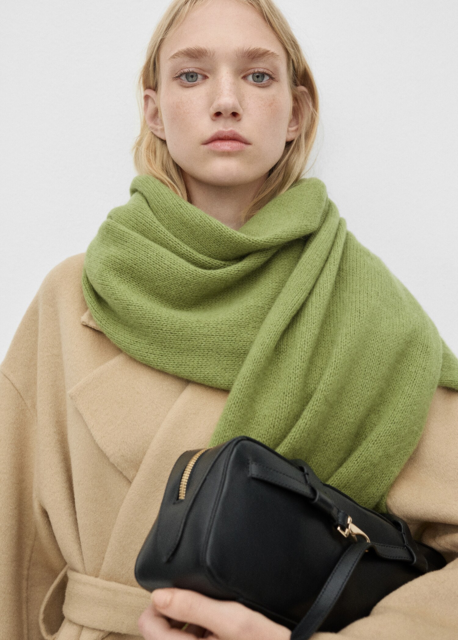 100% cashmere scarf - General plane