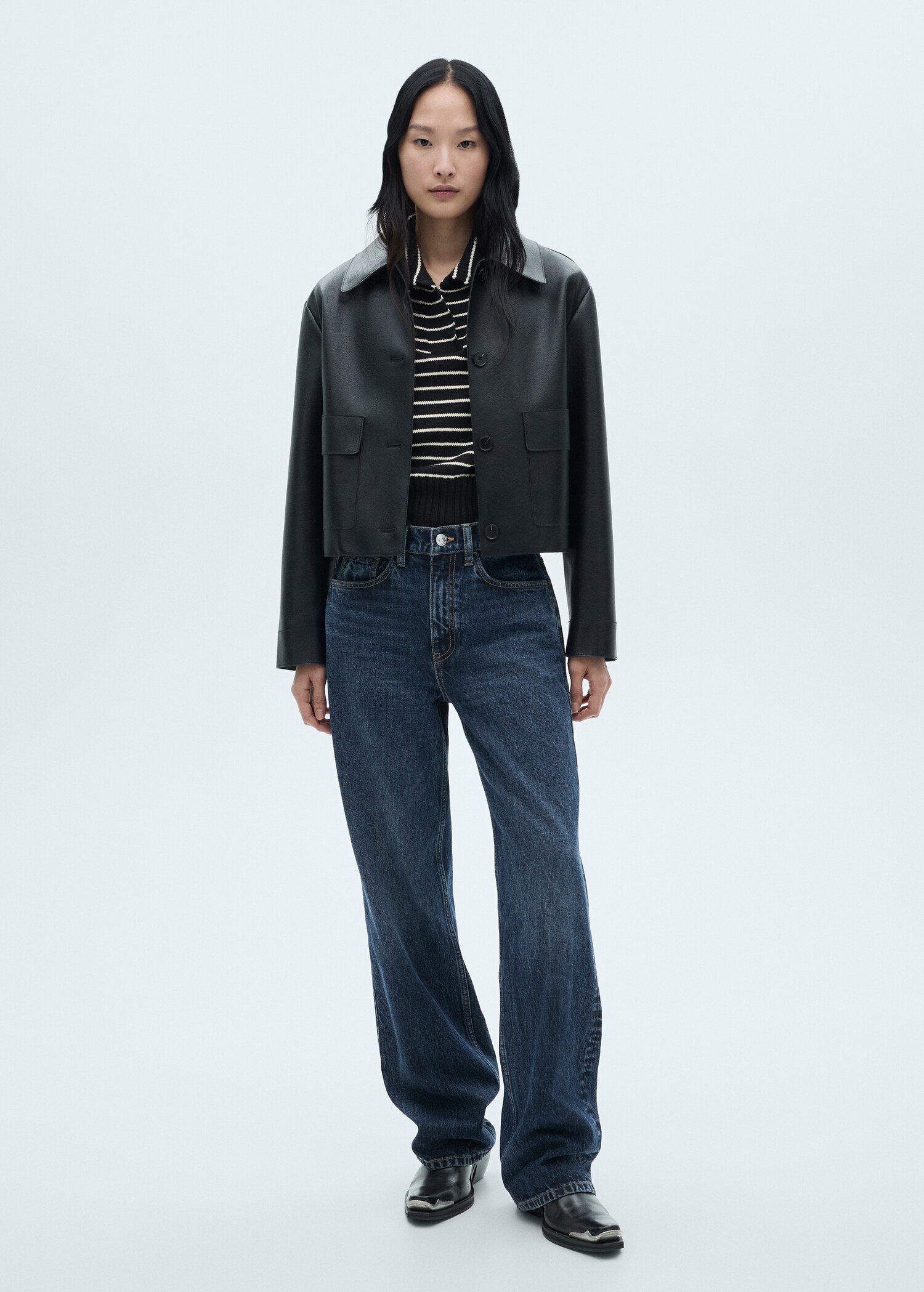 Striped knitted gilet - General plane