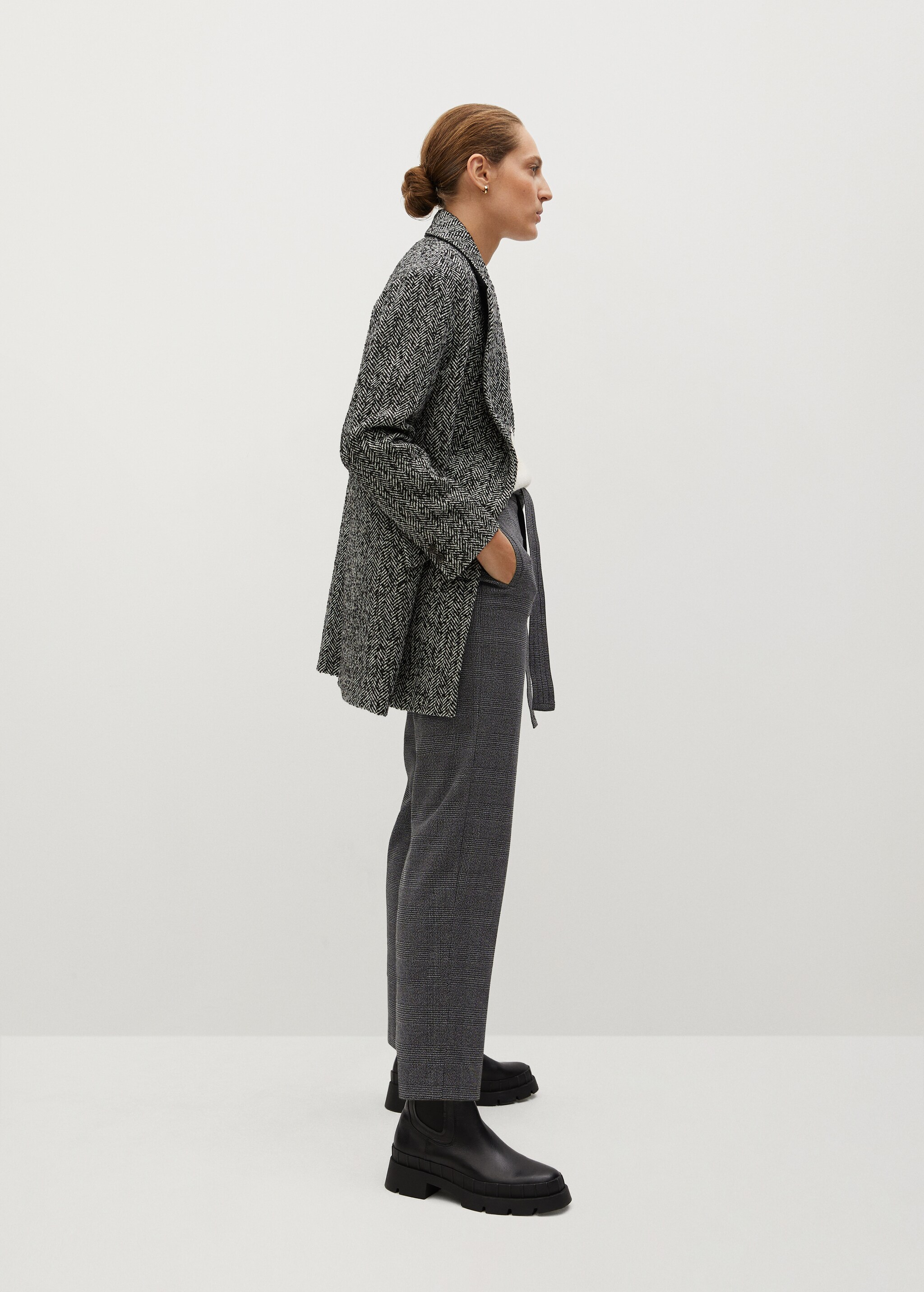 Bow straight trousers - General plane