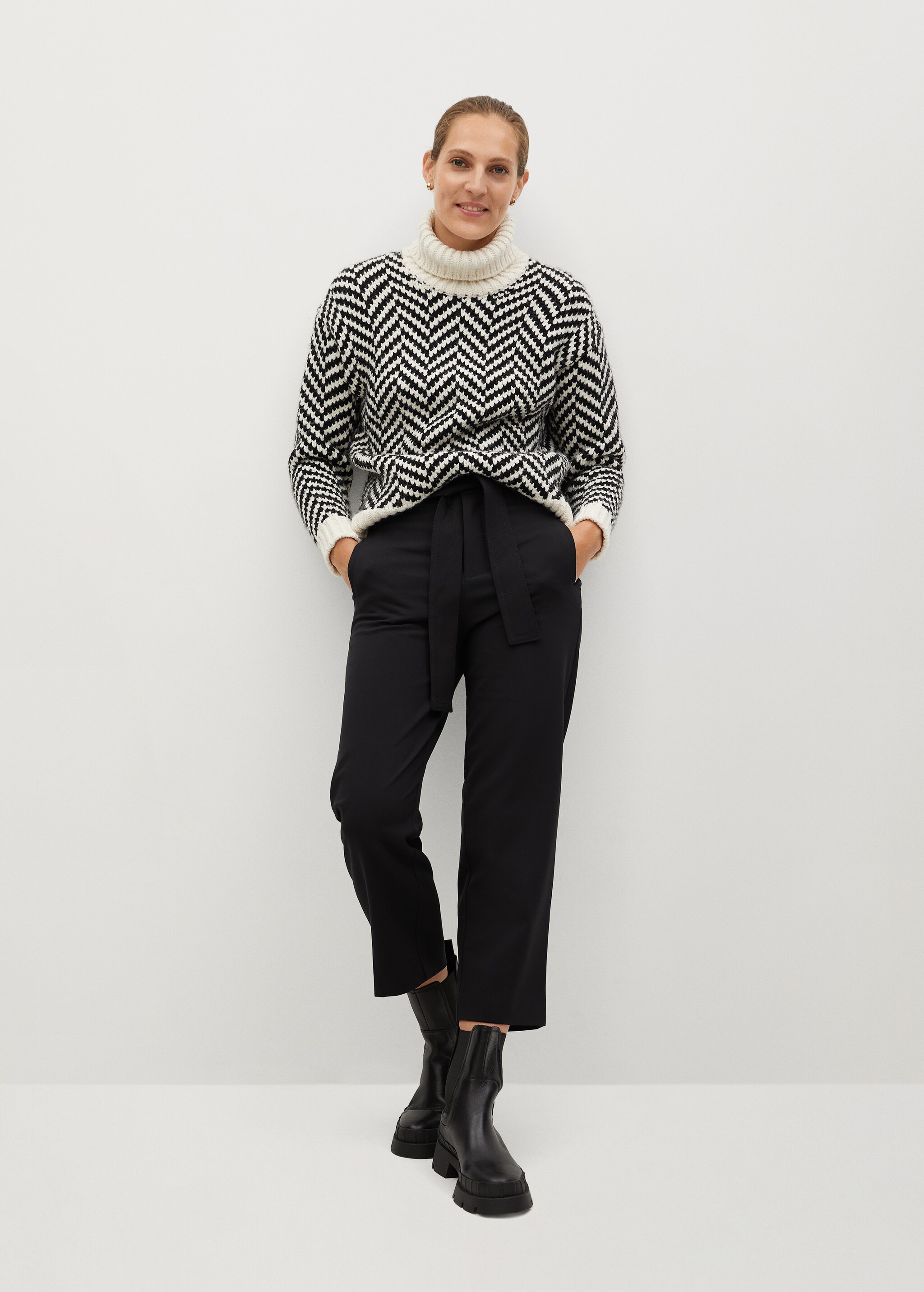 Bow straight trousers - General plane