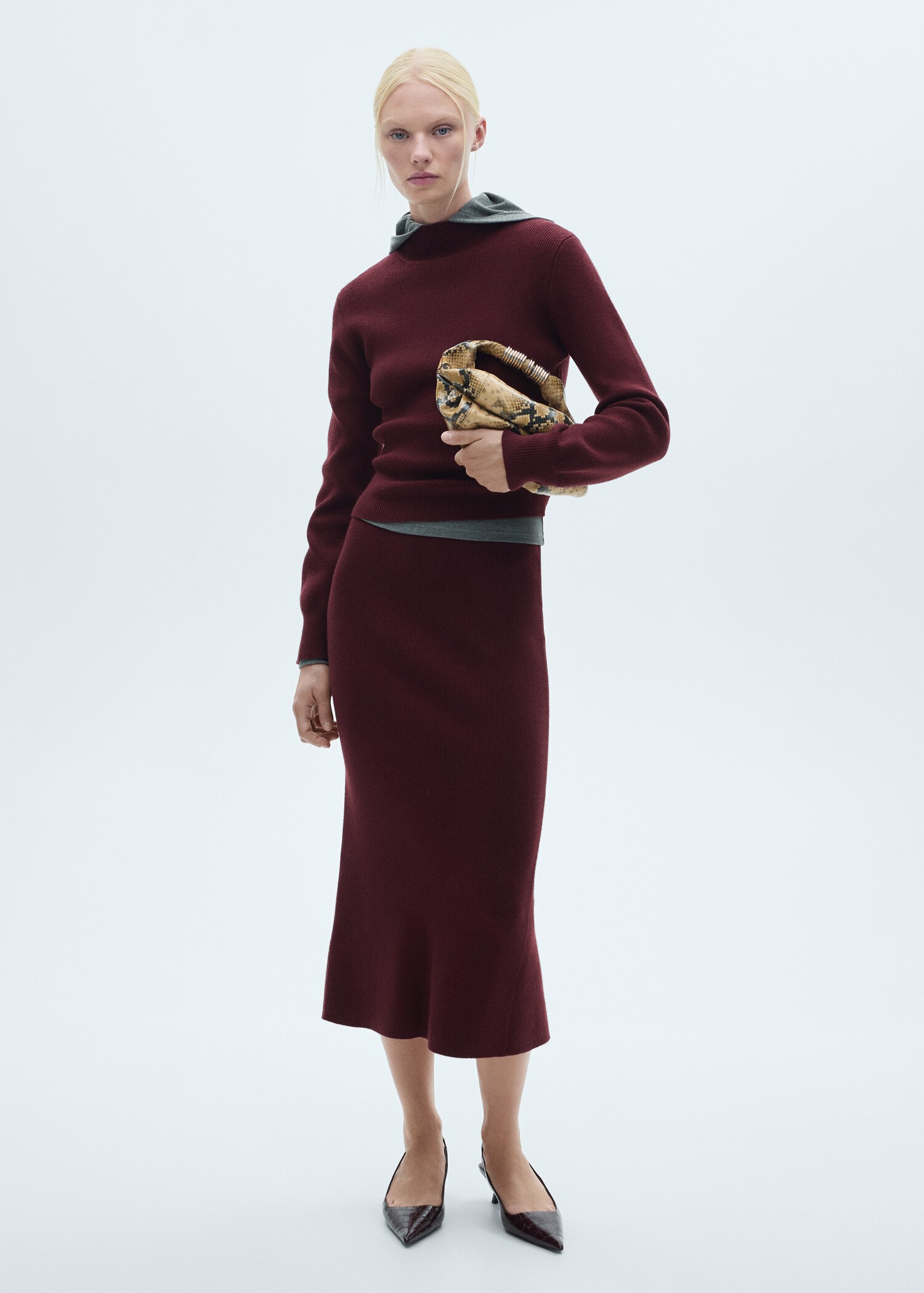 Ribbed midi skirt - General plane