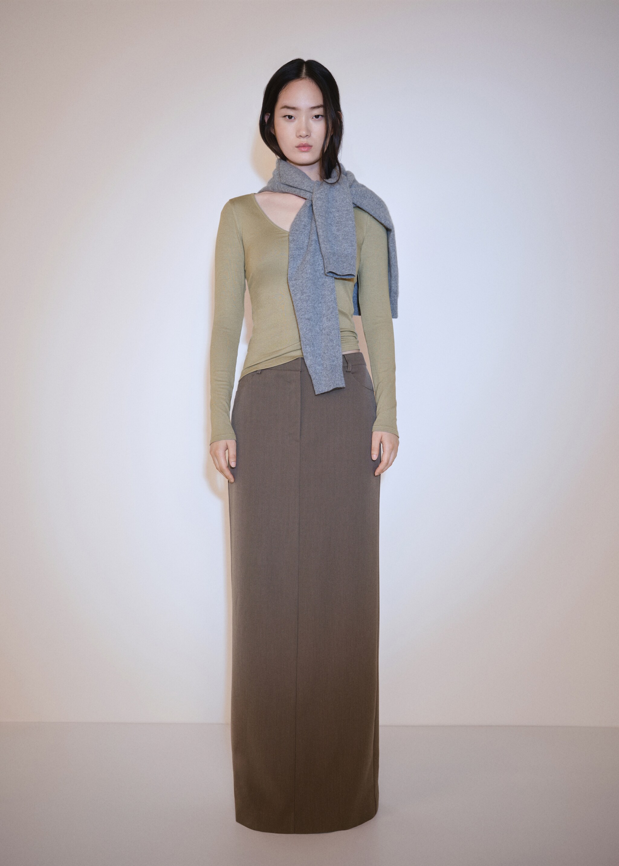 Long-sleeved V-neck T-shirt - General plane, Pastel Green. Ref: 77098284-00.