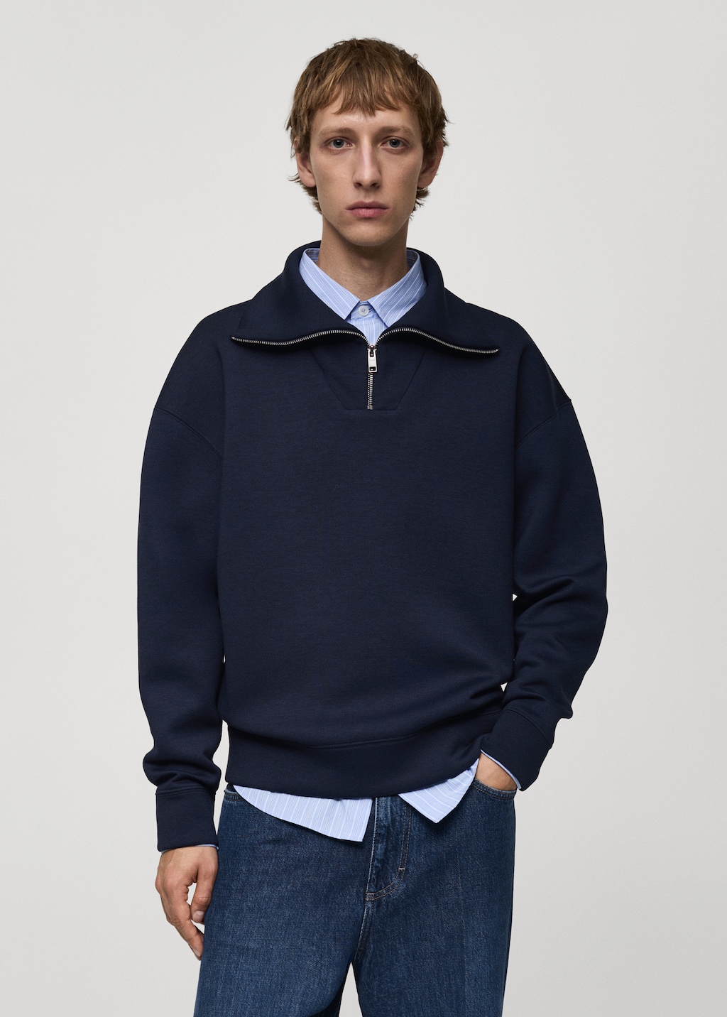 Relaxed-fit sweatshirt with zip collar - Men | MANGO OUTLET USA