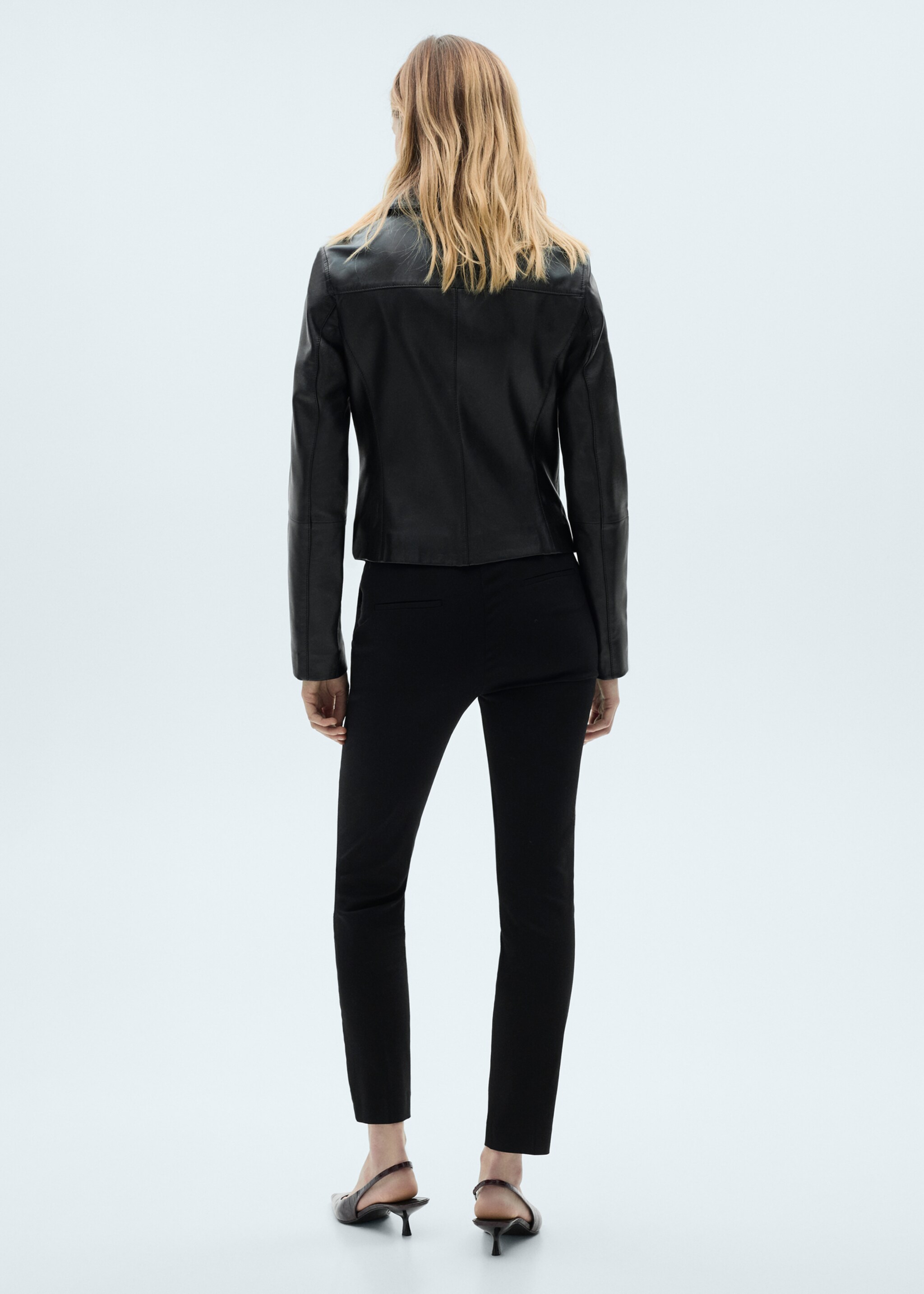 Crop skinny trousers - Reverse of the article, Black. Ref: 83700555-00.