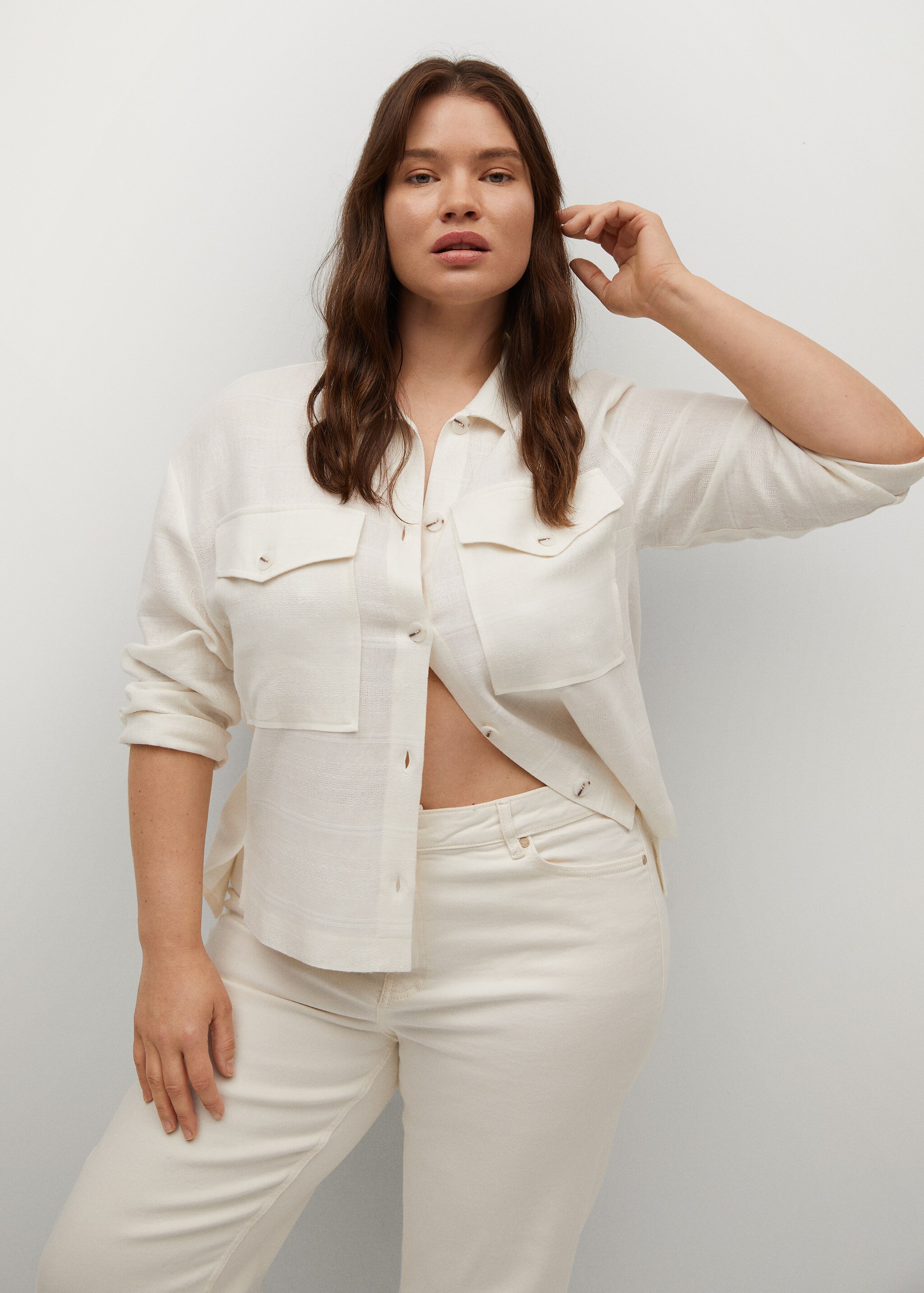 Chaqueta textura bolsillos - Plano medio