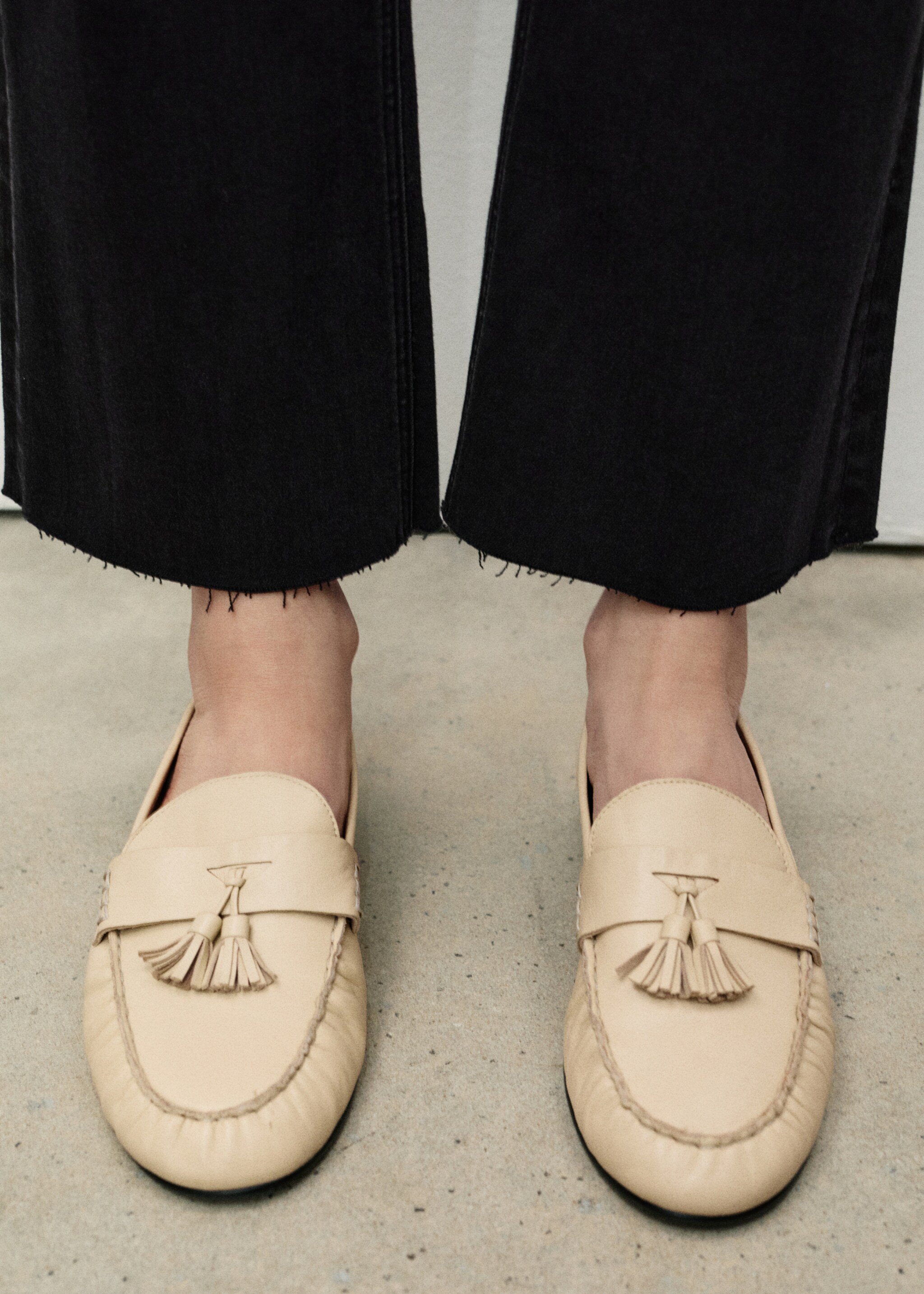 Jean Sienna flare crop - Détail de l'article 6, Black denim. Ref: 87000223-00.