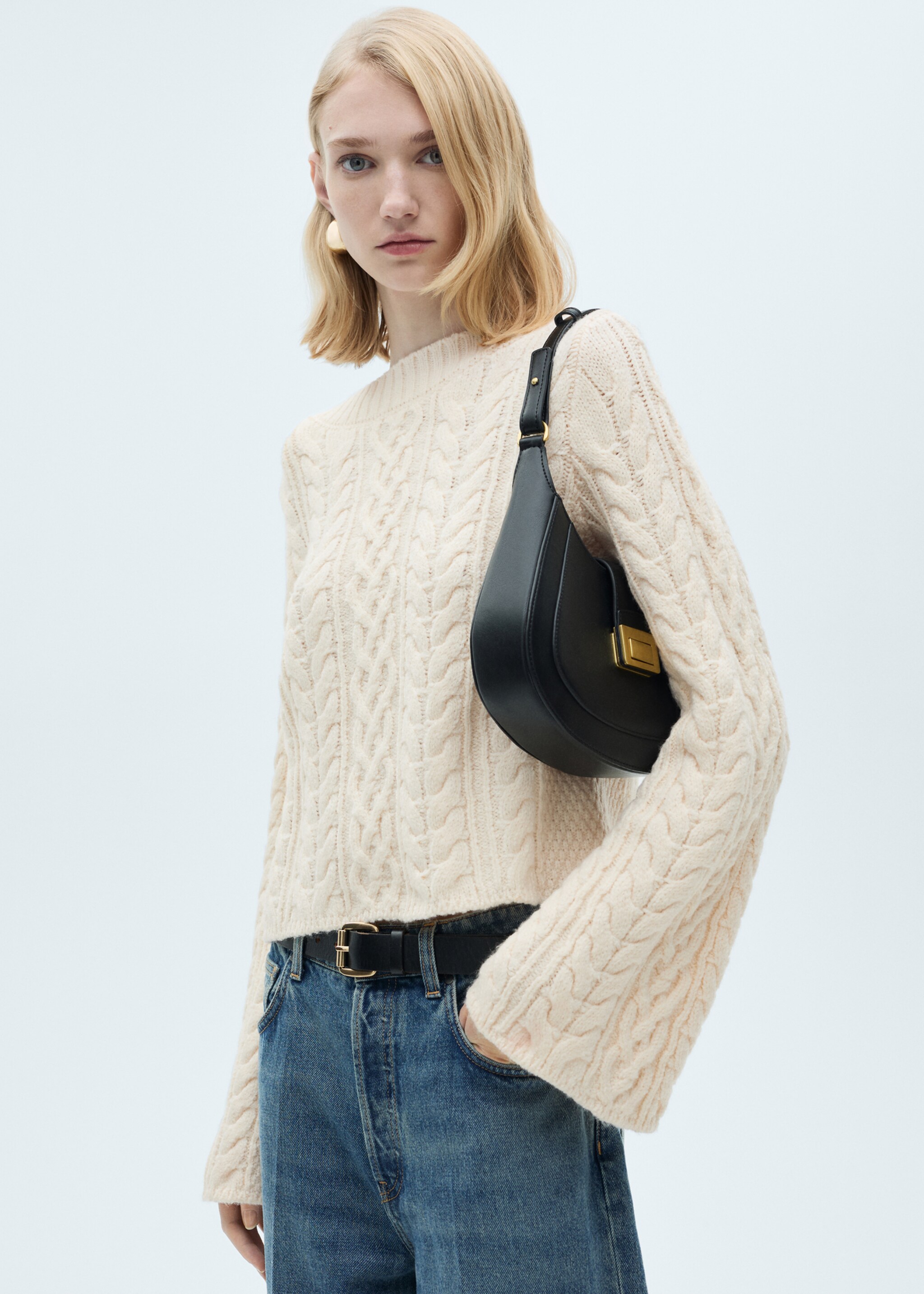 Pull-over manches cloche maille torsadée - Plan moyen, Écru. Ref: 87000350-00.