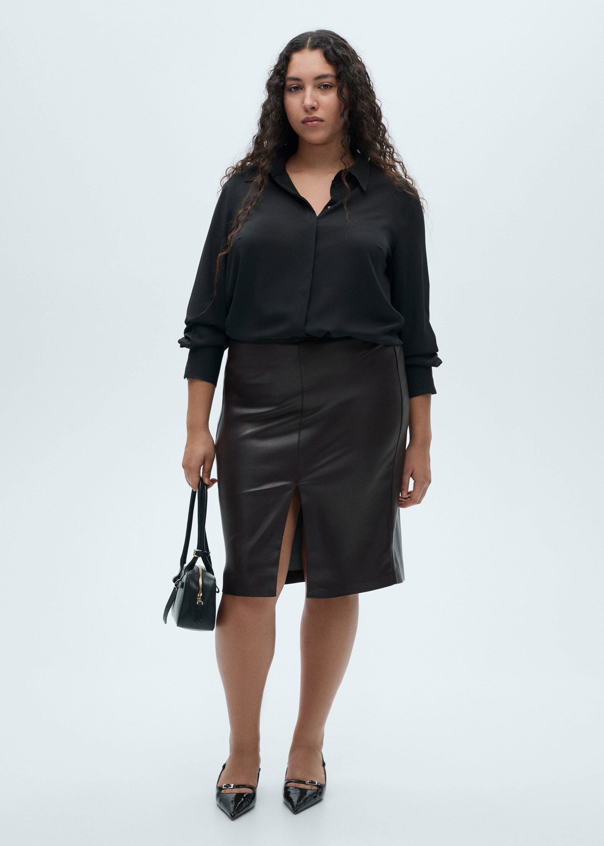 Chemise fluide manches longues - Détail de l'article 3, Noir. Ref: 87000351-00.