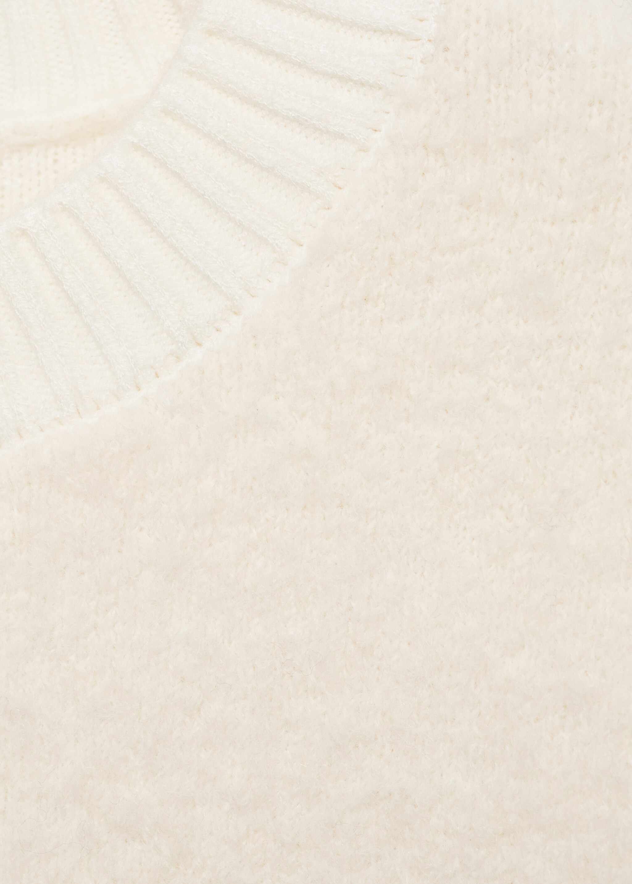 Round-neck sweater with soft finish - Details of the article 8, Ecru. Ref: 87000358-00.