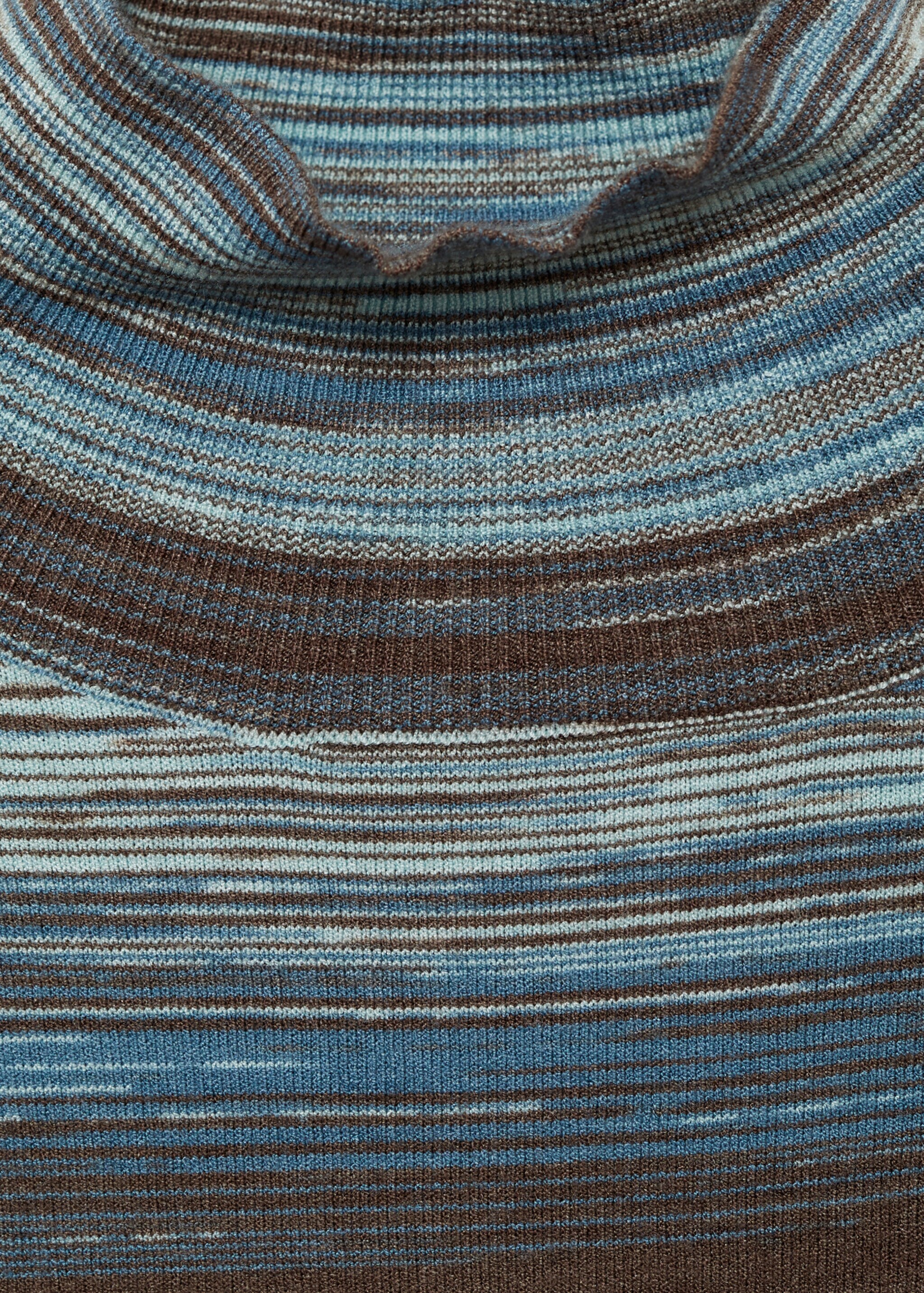 Jersei ratlles coll dret - Detall de l'article 8, Blau. Ref: 87000360-00.