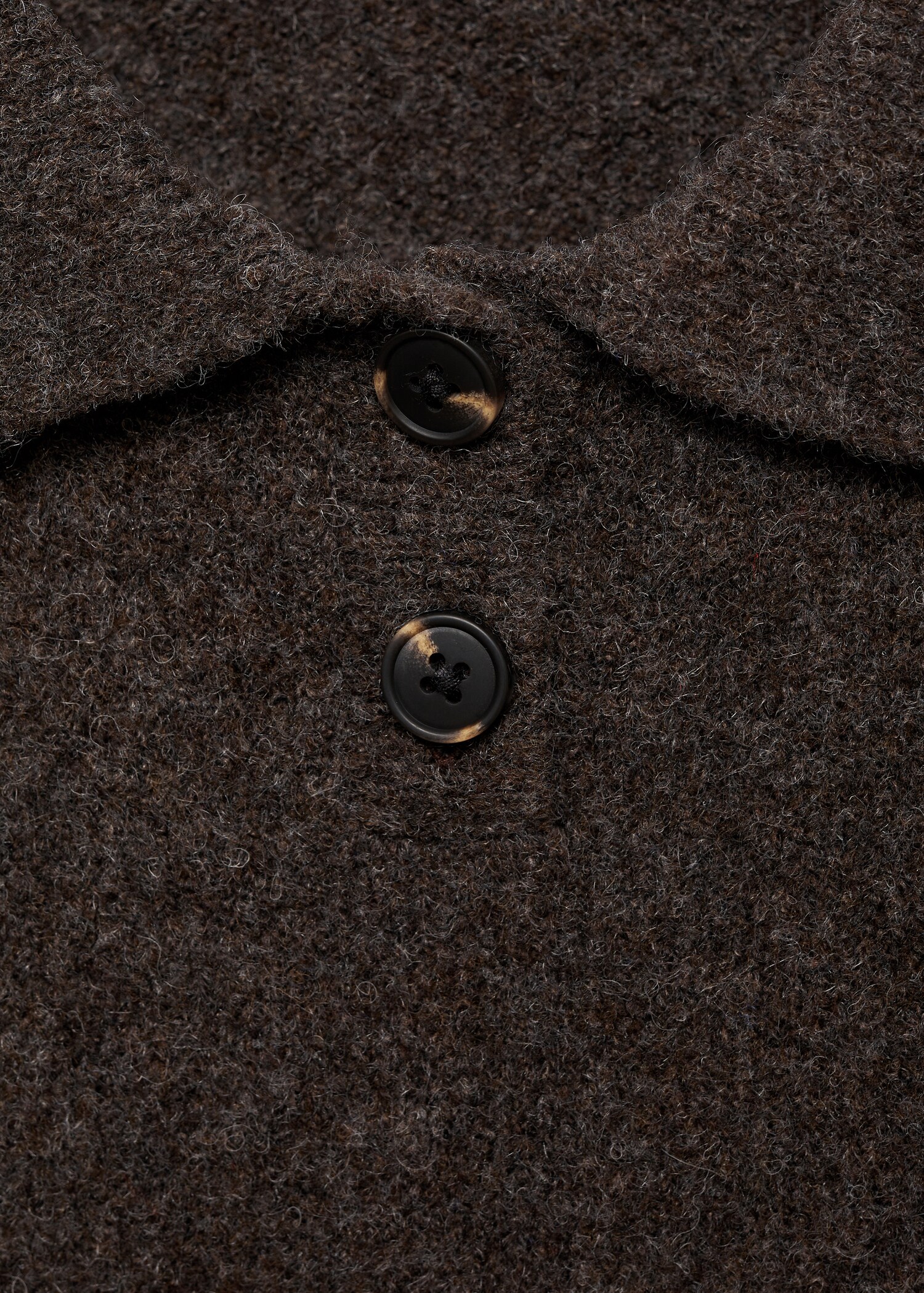 Short-sleeved polo-neck sweater - Details of the article 8