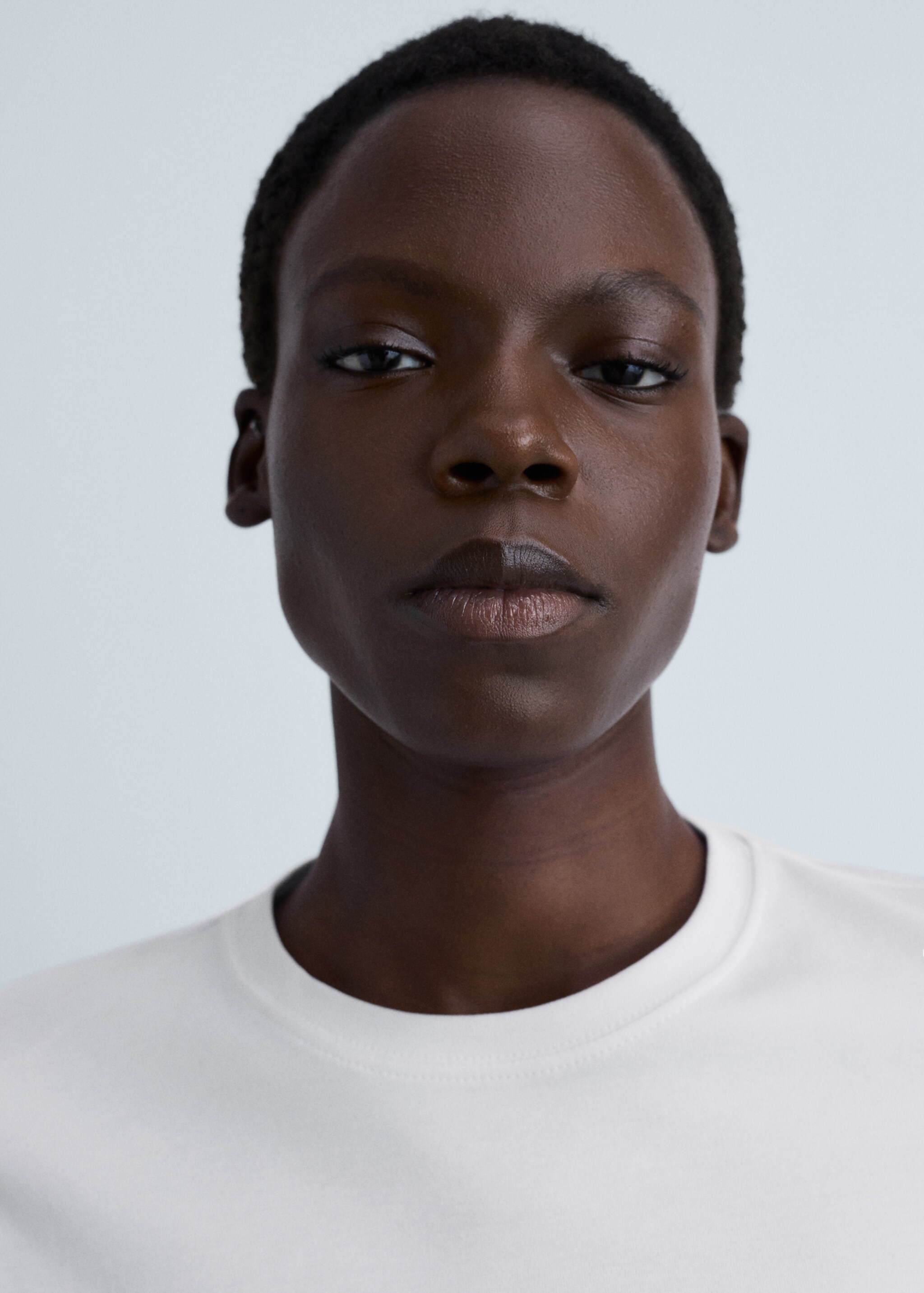 Thin round-neck t-shirt - Details of the article 1, White. Ref: 87000441-00.