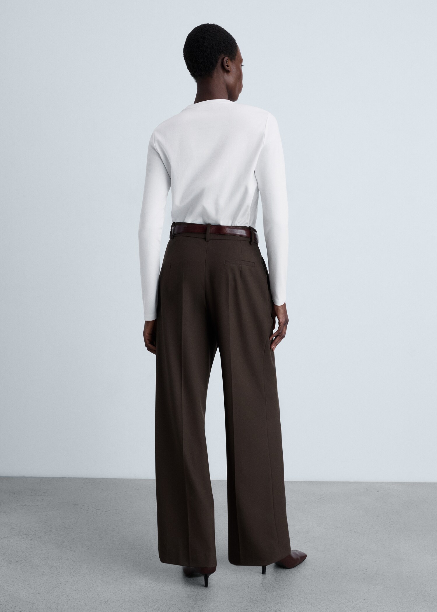 Thin round-neck t-shirt - Reverse of the article